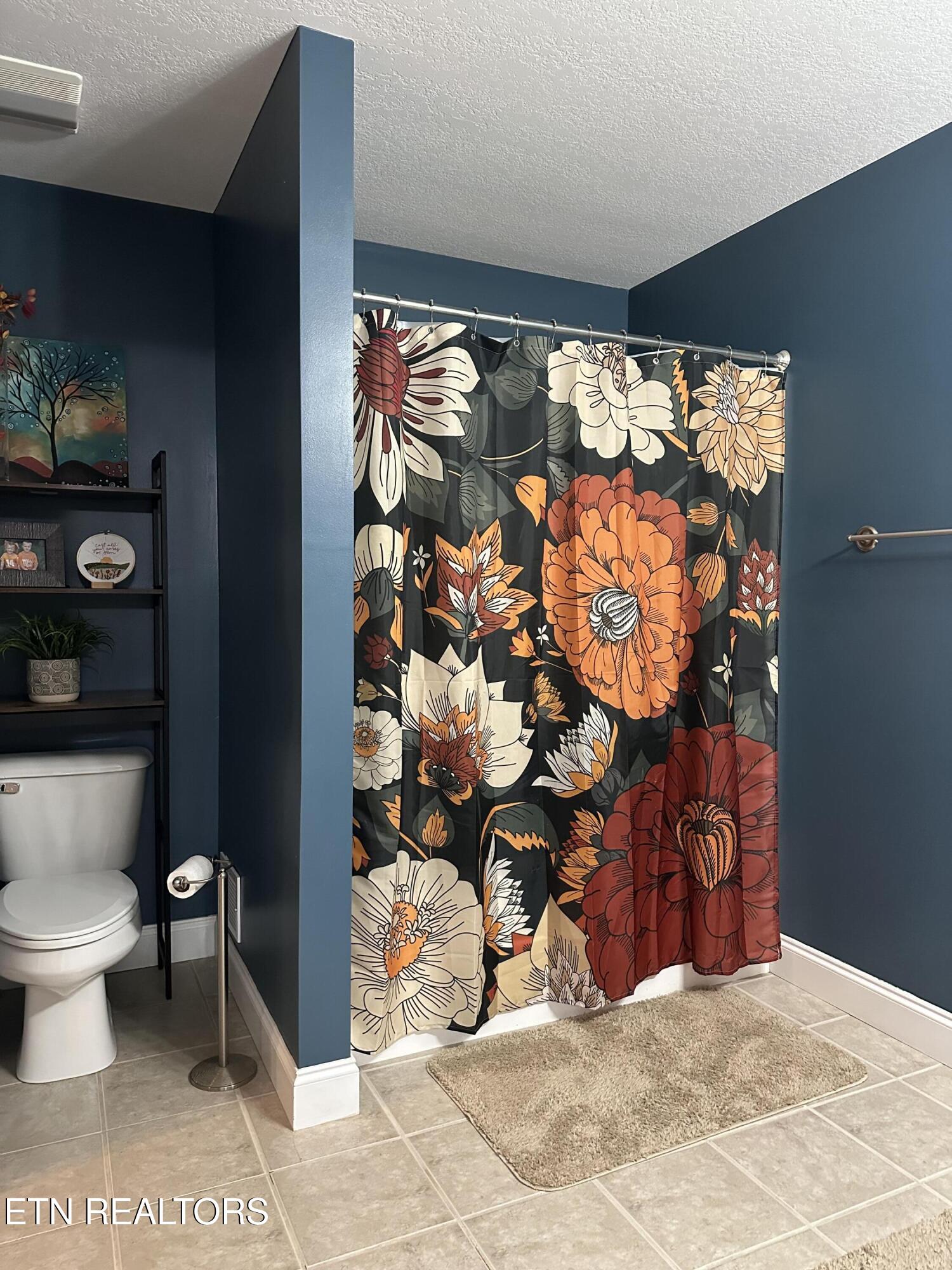 667 Pine Hollow Road Jacksboro TN 37757