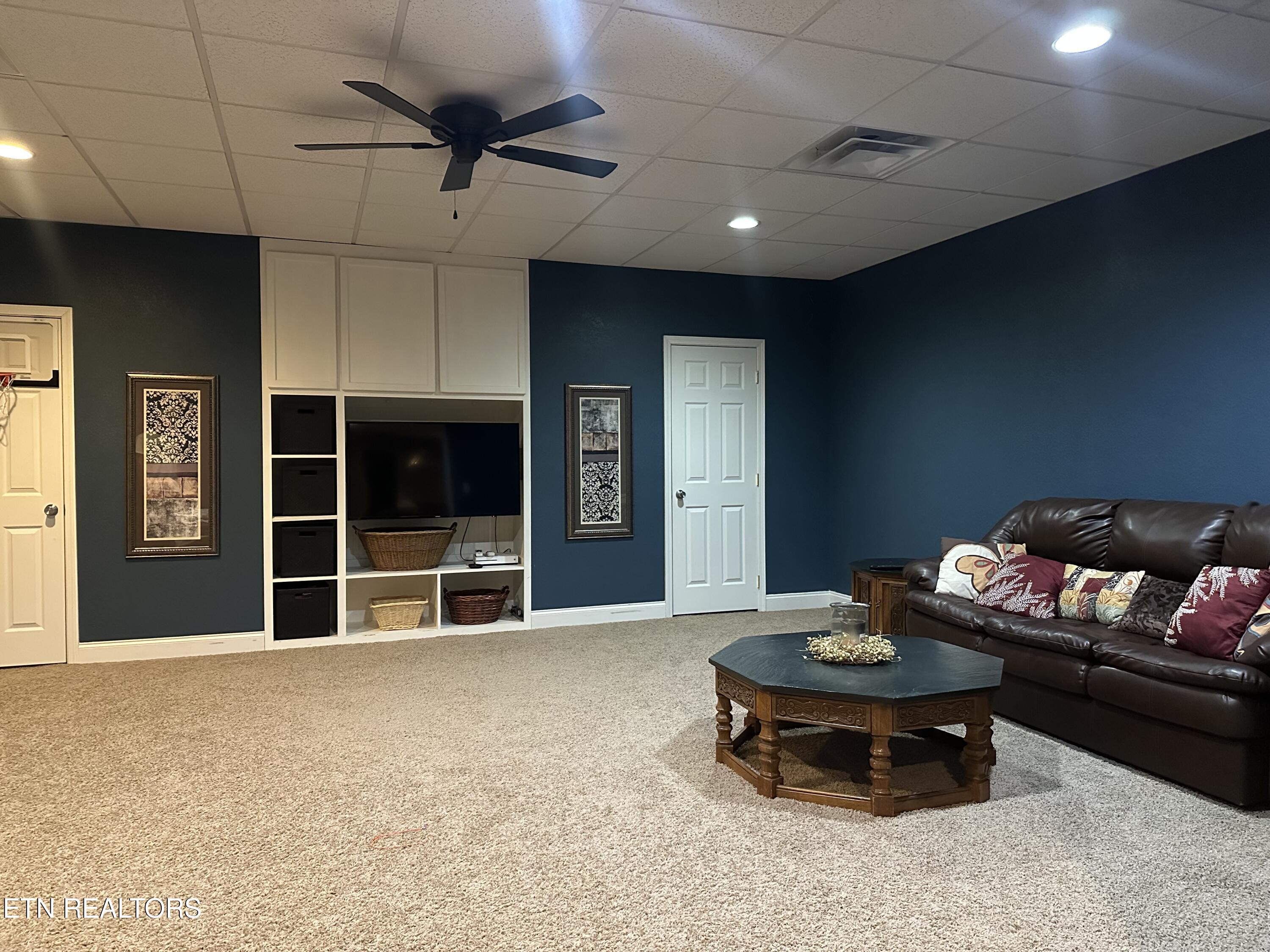 667 Pine Hollow Road Jacksboro TN 37757