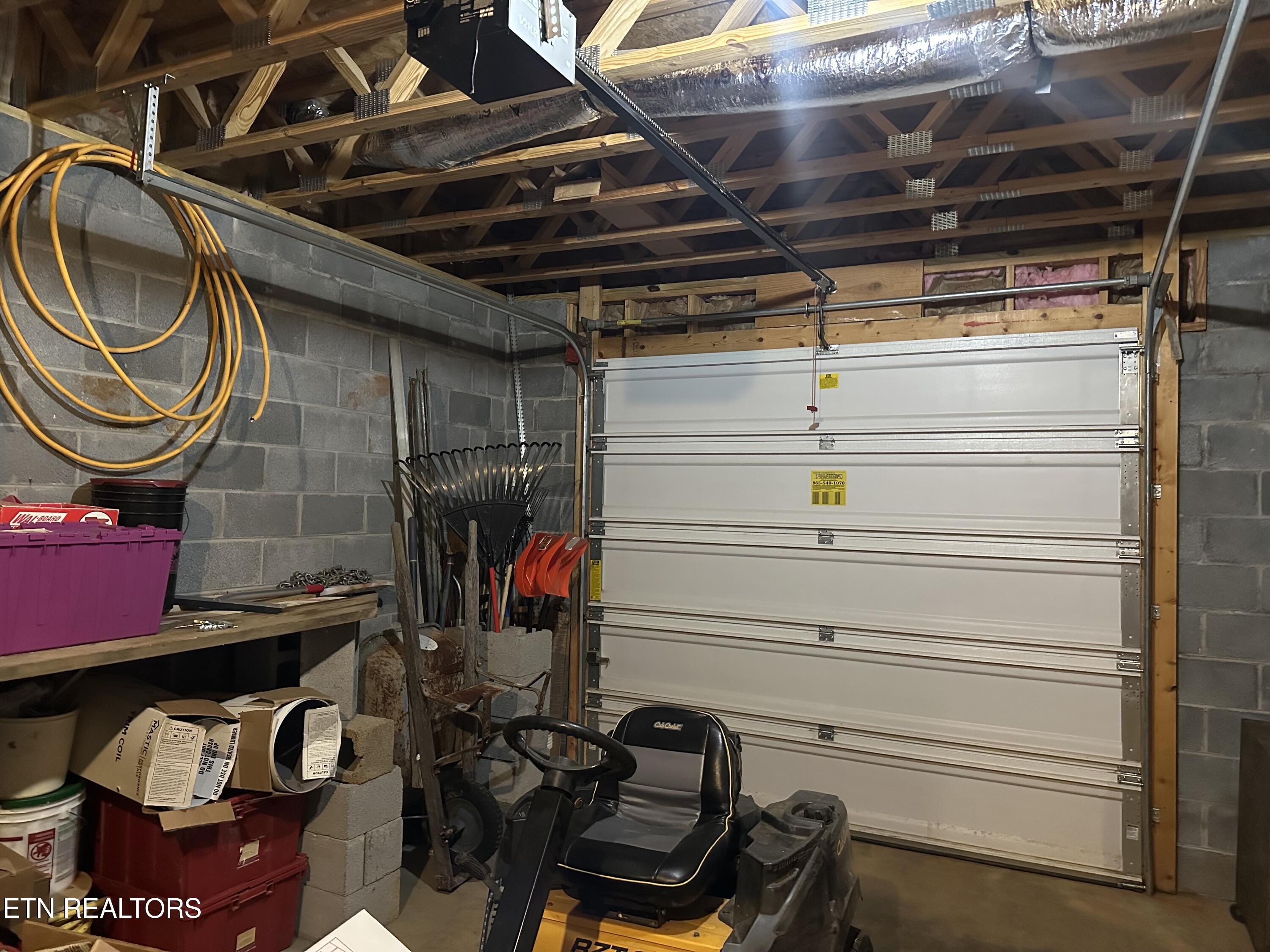 667 Pine Hollow Road Jacksboro TN 37757