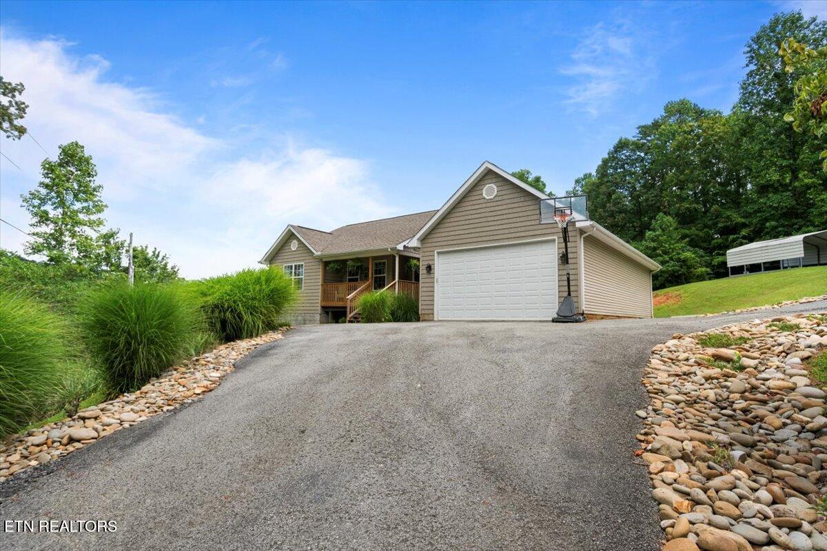 667 Pine Hollow Road Jacksboro TN 37757