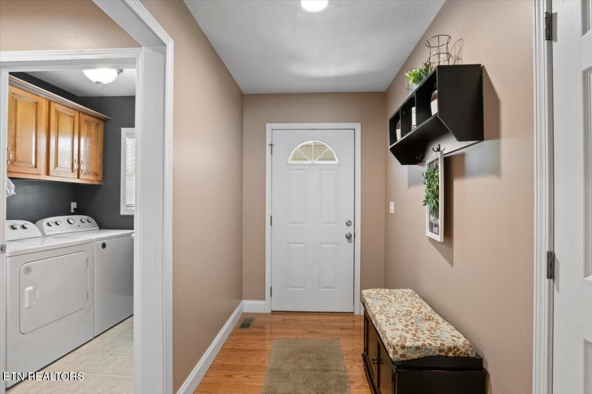 667 Pine Hollow Road Jacksboro TN 37757