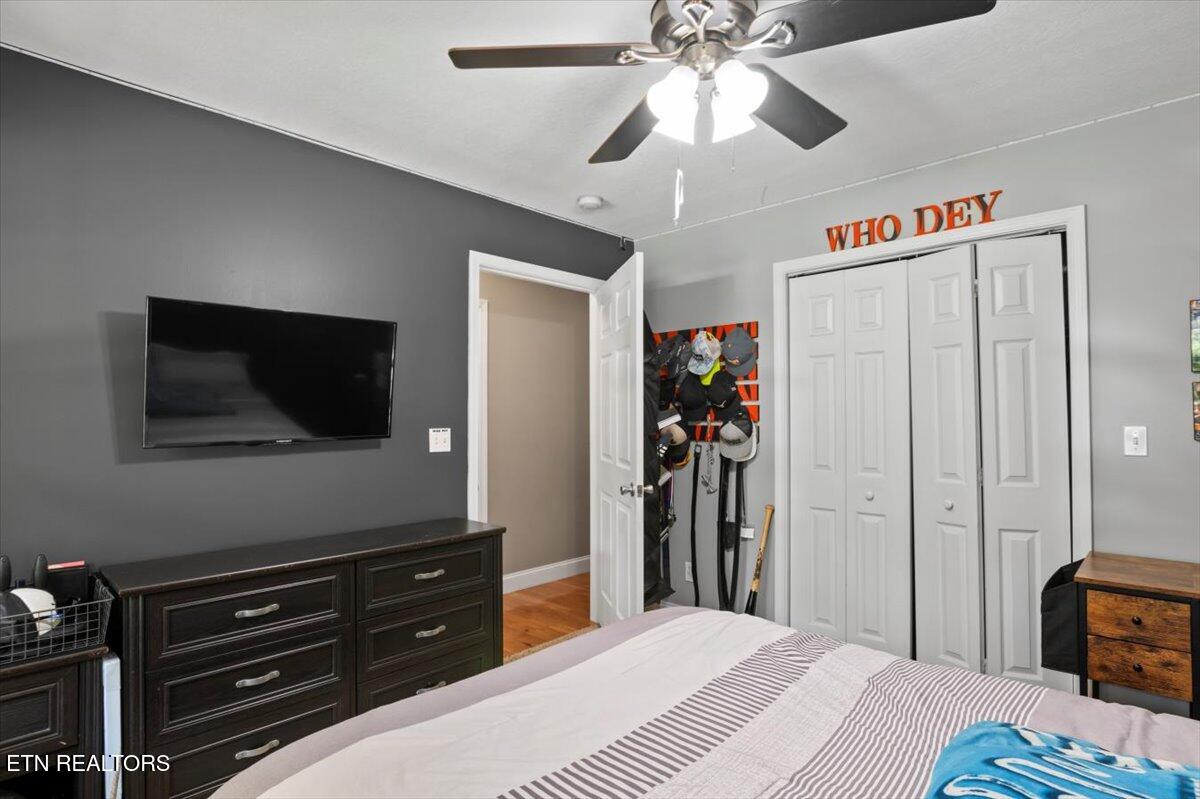 667 Pine Hollow Road Jacksboro TN 37757