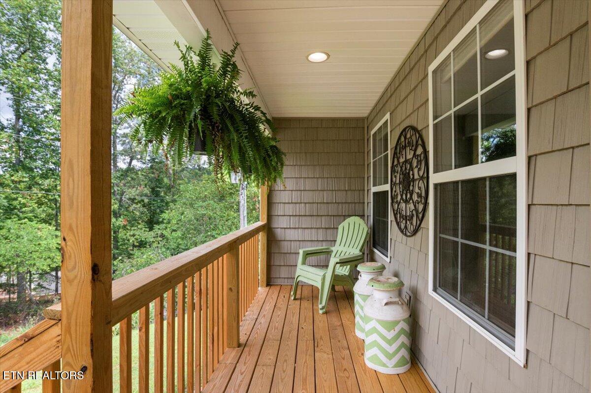 667 Pine Hollow Road Jacksboro TN 37757