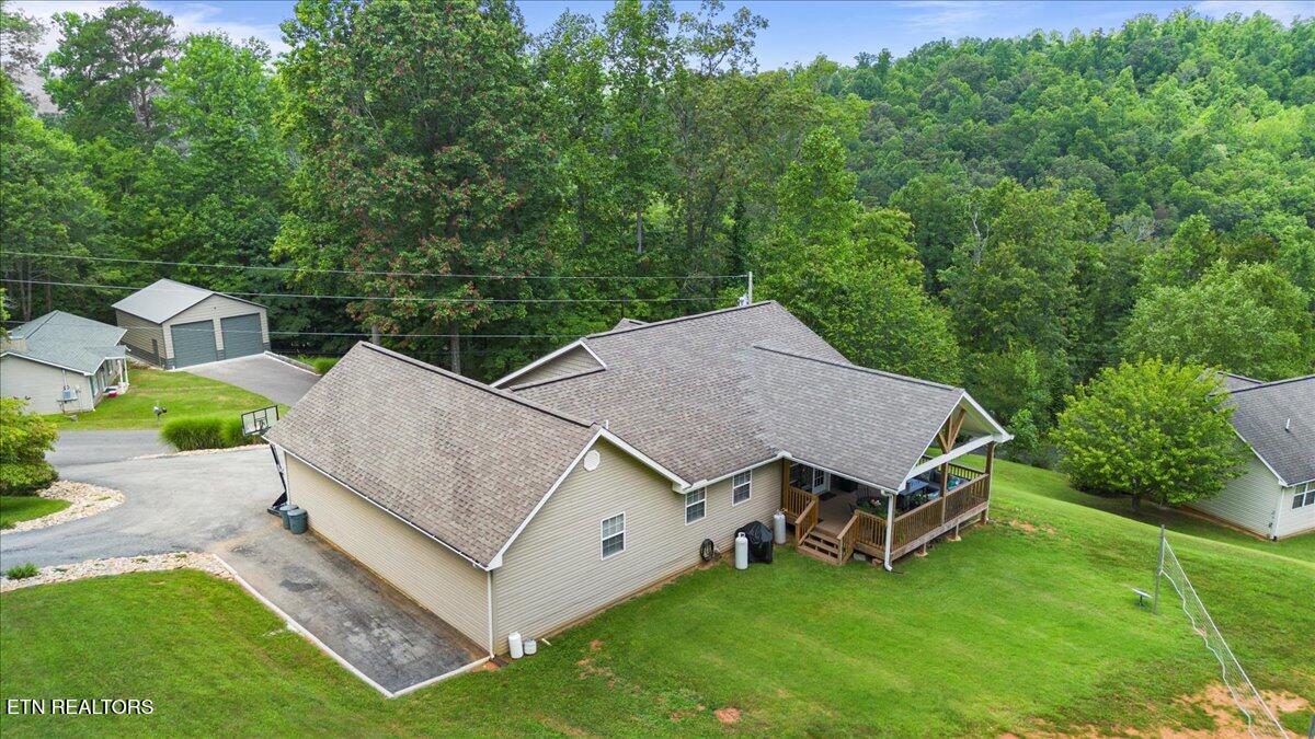 667 Pine Hollow Road Jacksboro TN 37757