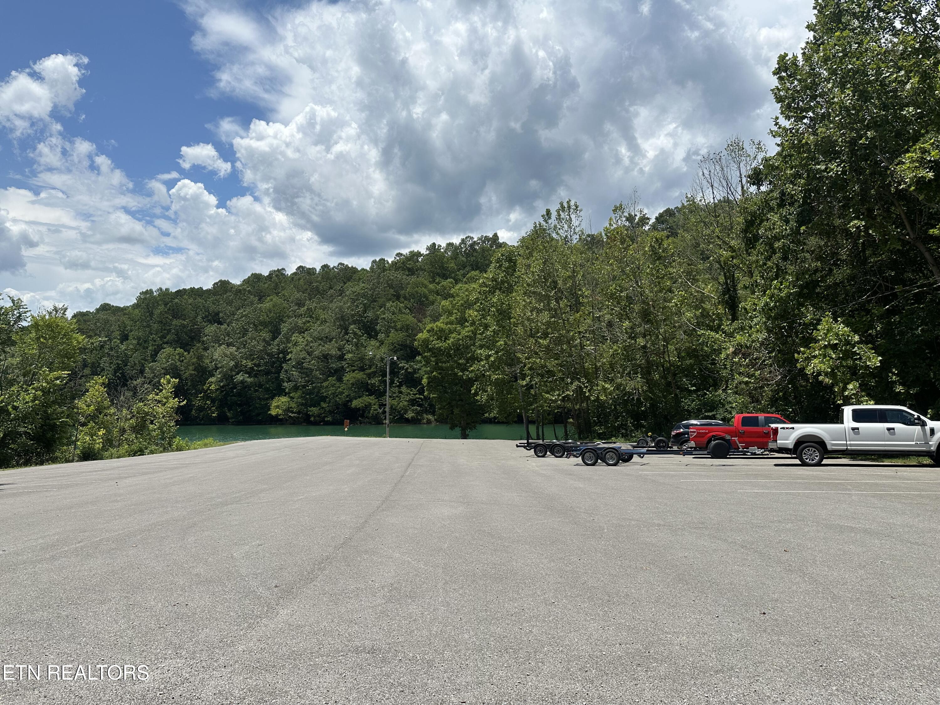 667 Pine Hollow Road Jacksboro TN 37757