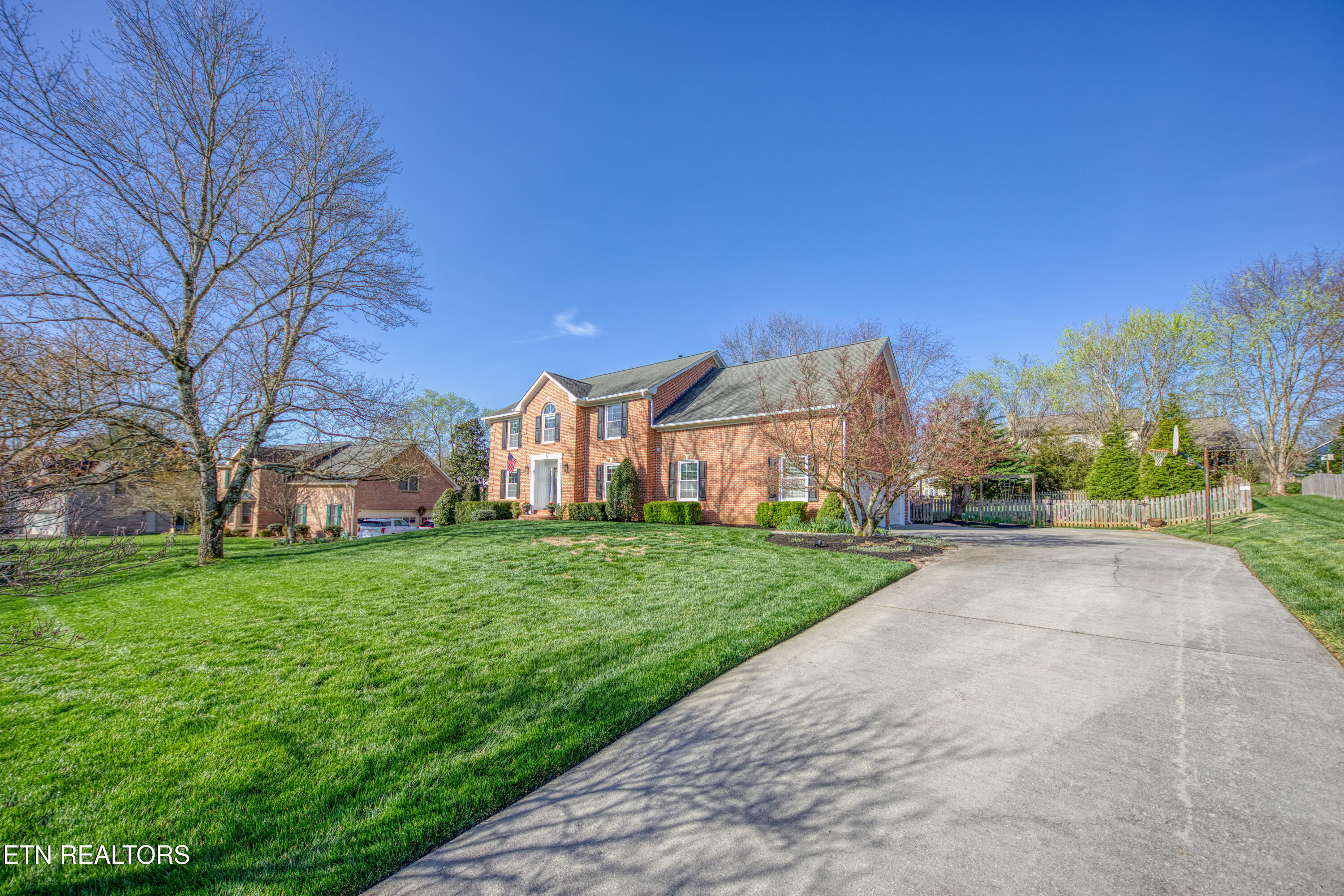 510 Maple Tree Drive Knoxville TN 37934