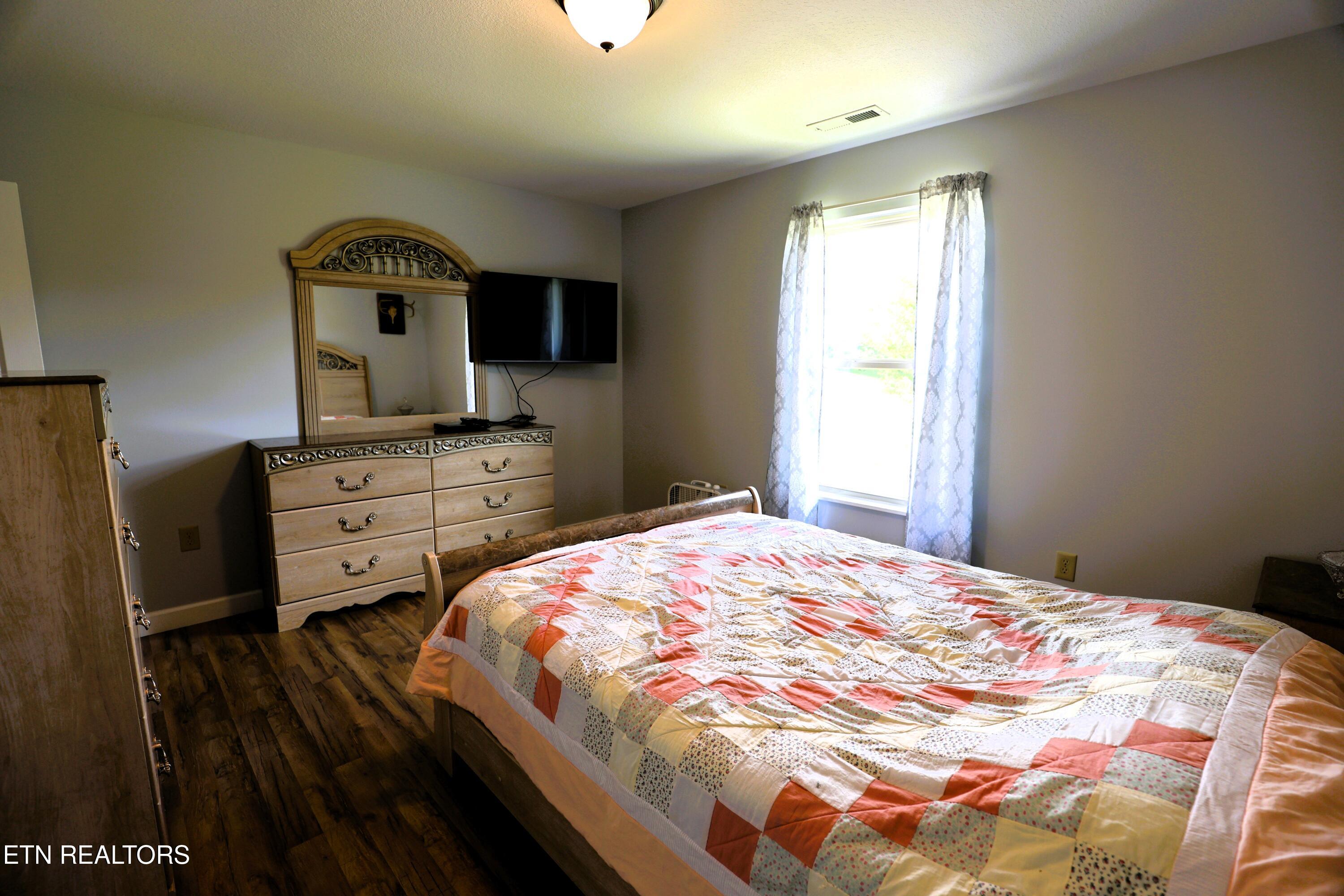 1059 Old Newport Highway Dandridge TN 37725