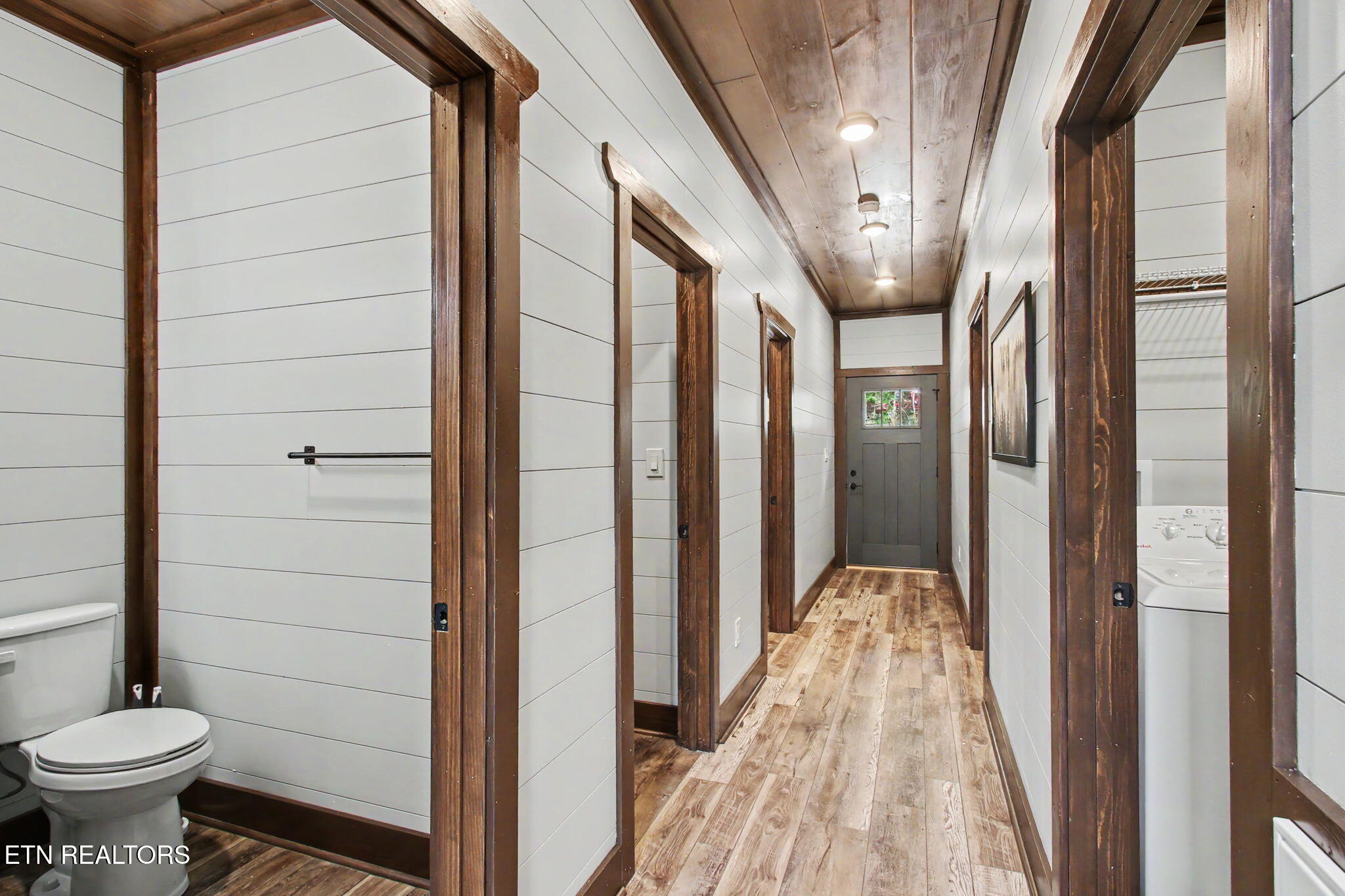1756 Stinnett Road Sevierville TN 37876