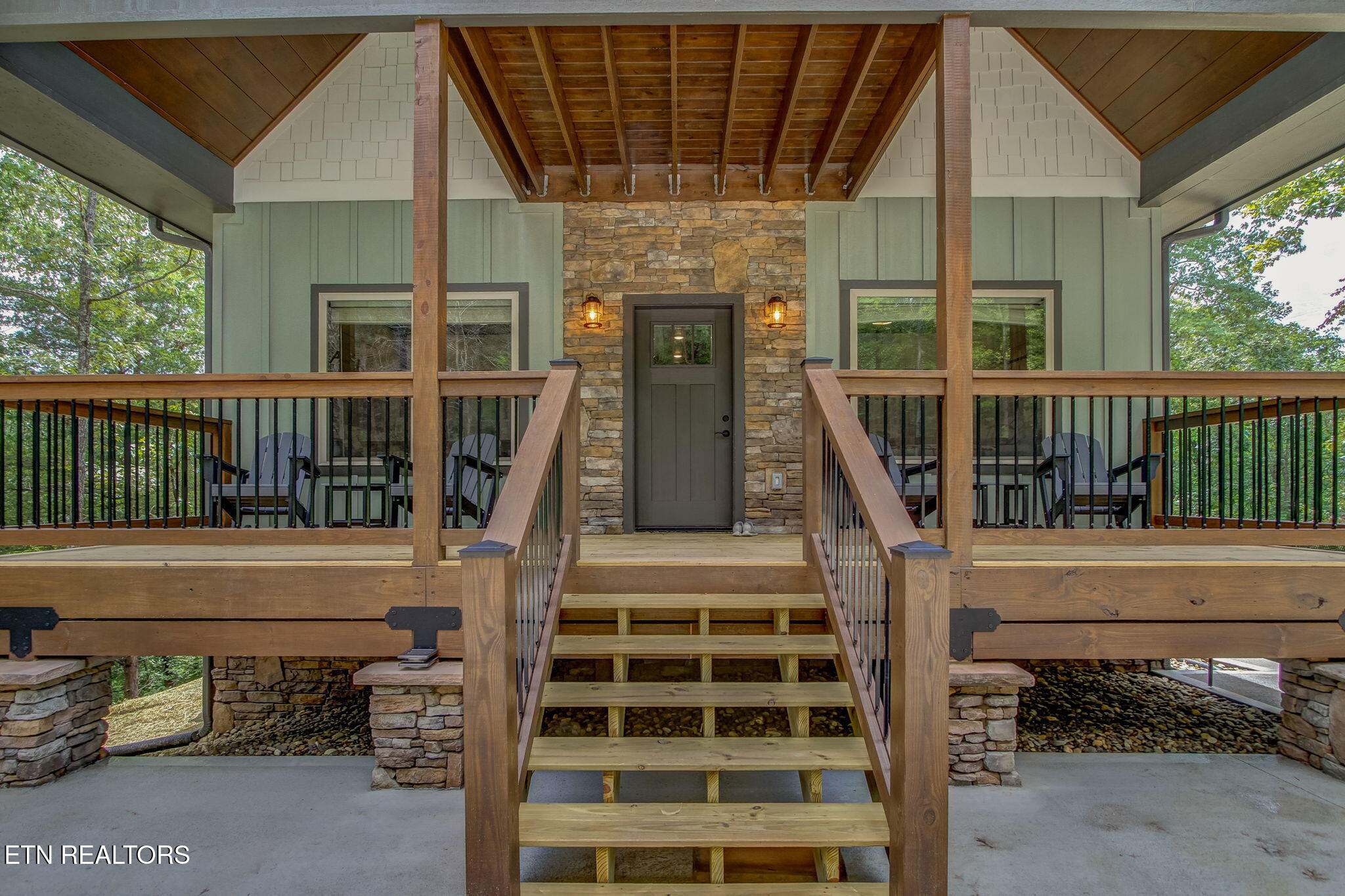 1756 Stinnett Road Sevierville TN 37876