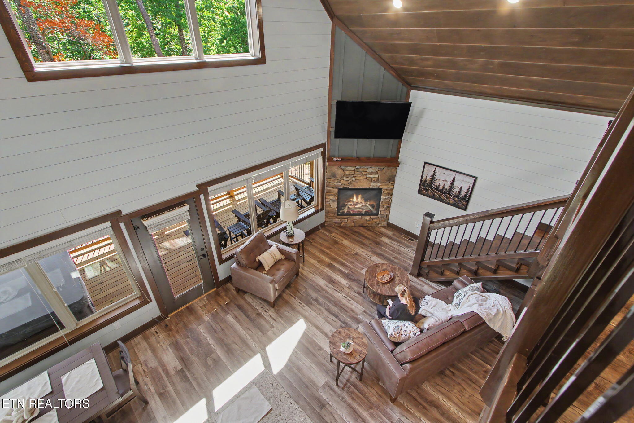 1756 Stinnett Road Sevierville TN 37876