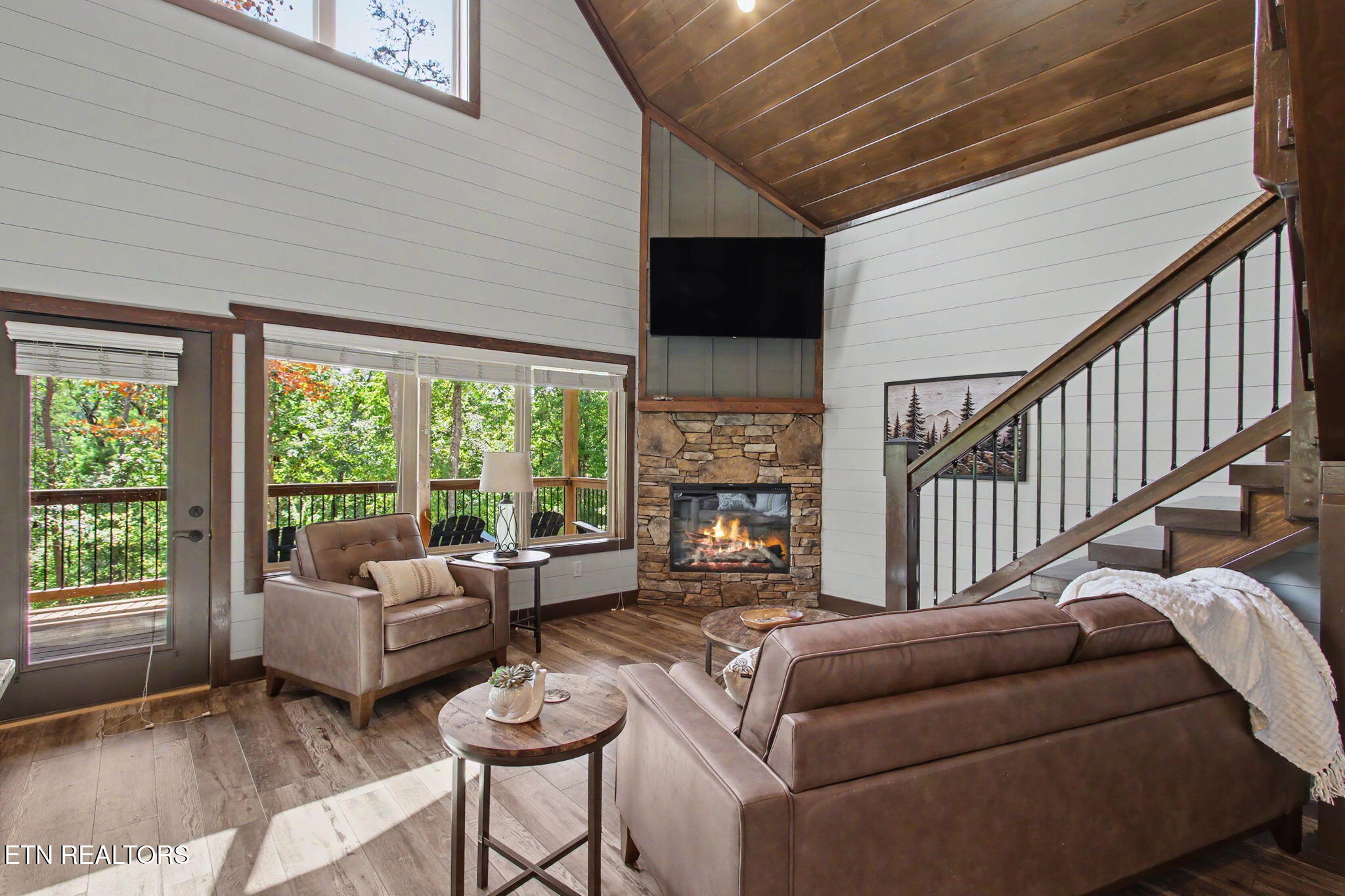 1756 Stinnett Road Sevierville TN 37876