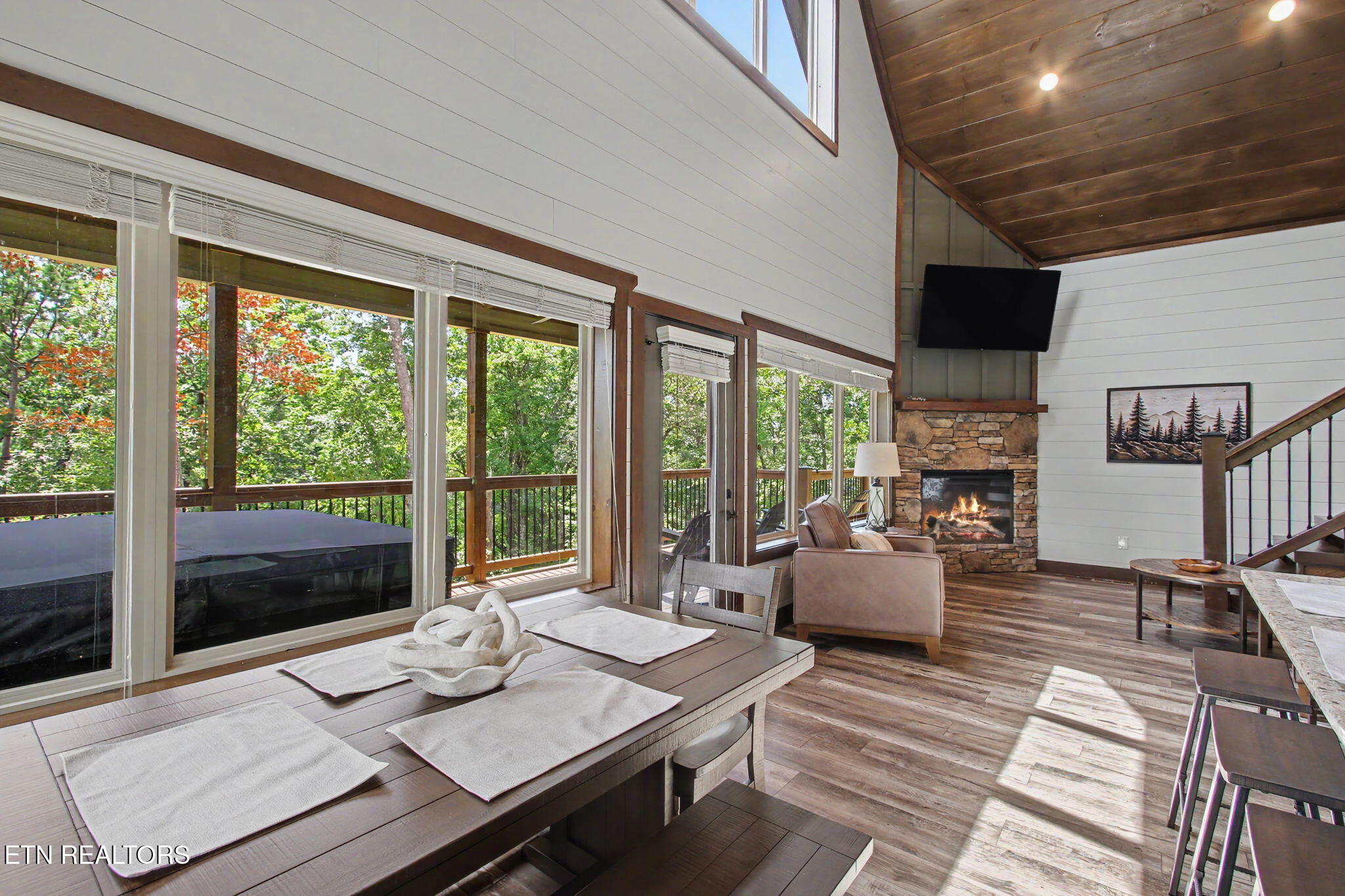 1756 Stinnett Road Sevierville TN 37876