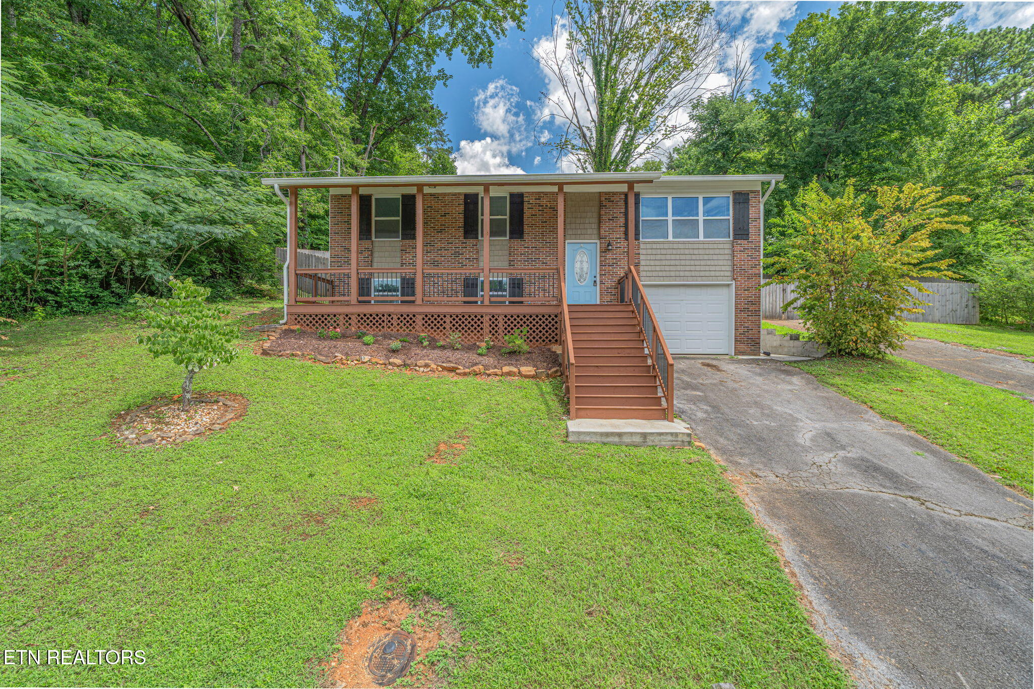 4612 Skyview Drive Knoxville TN 37917