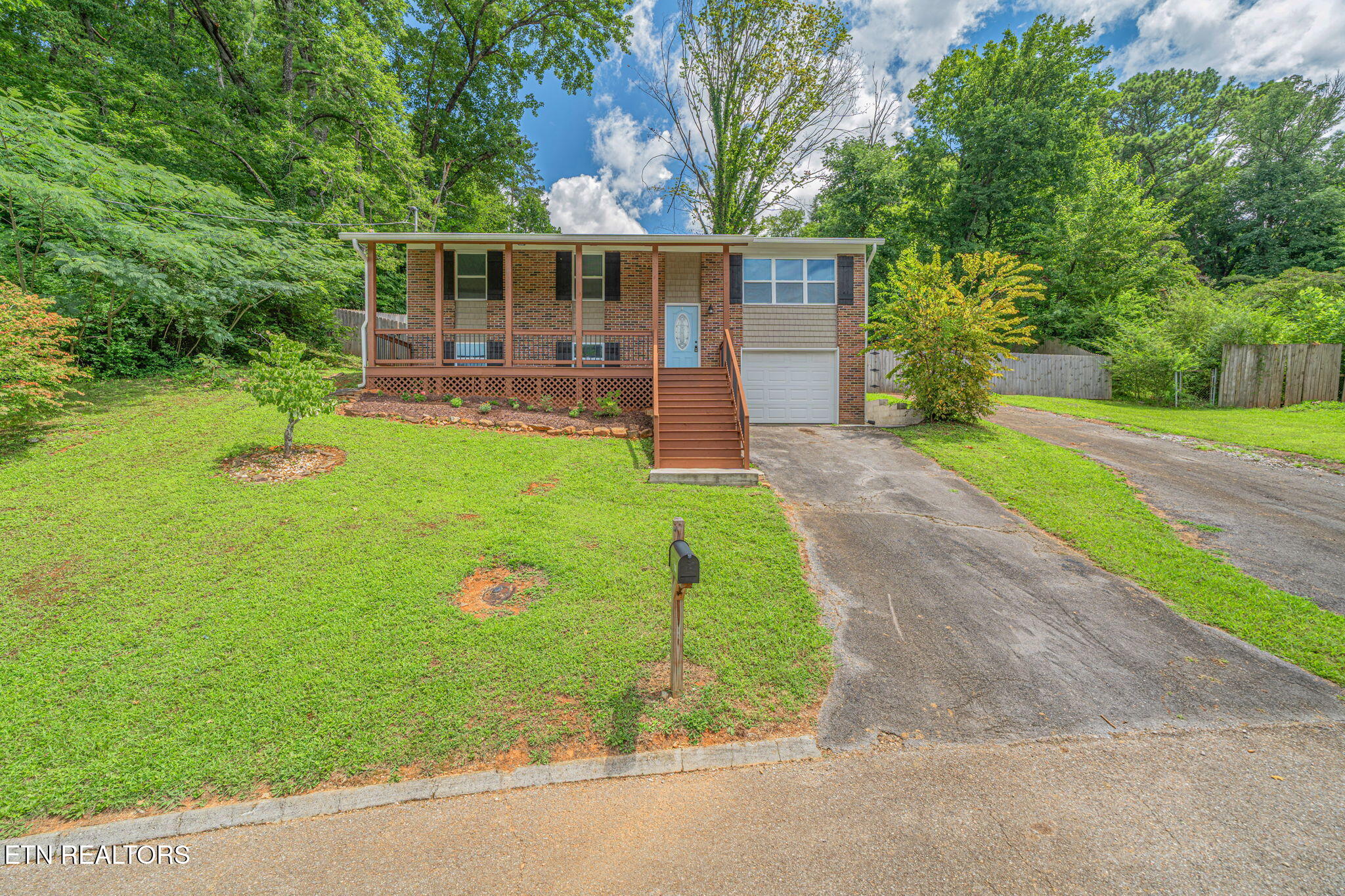 4612 Skyview Drive Knoxville TN 37917