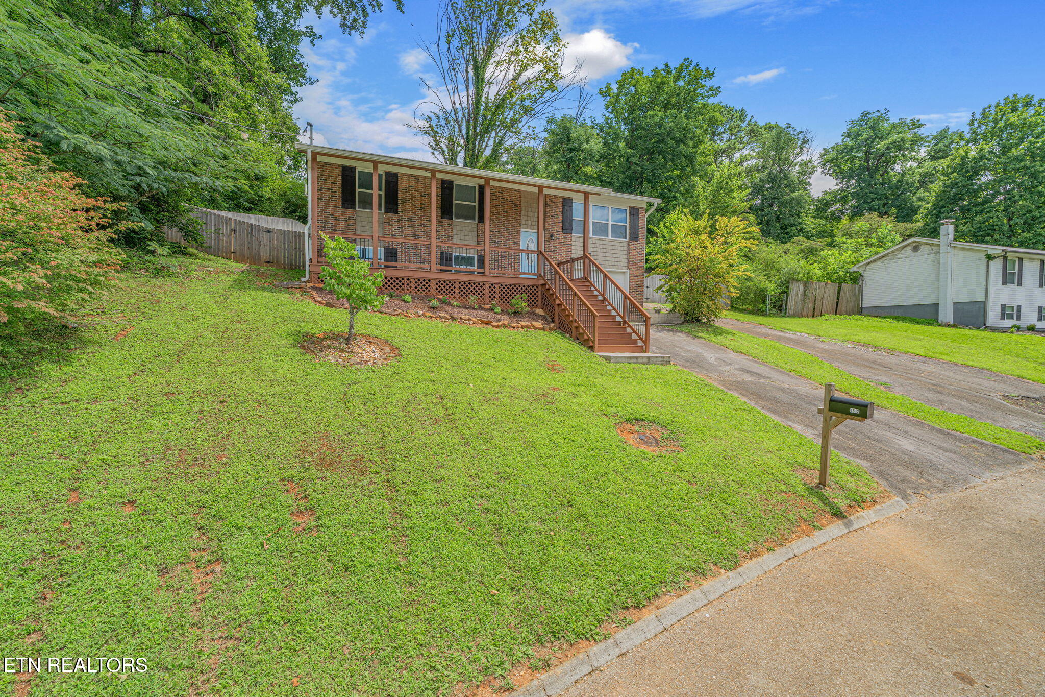 4612 Skyview Drive Knoxville TN 37917