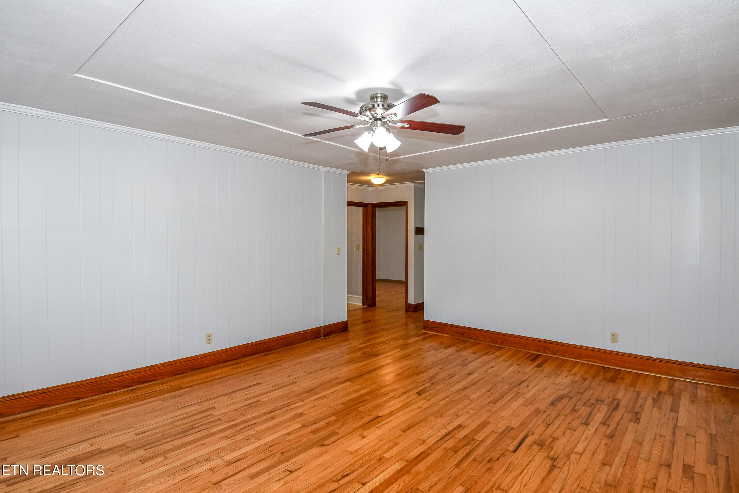 1209 Forest Avenue Maryville TN 37804
