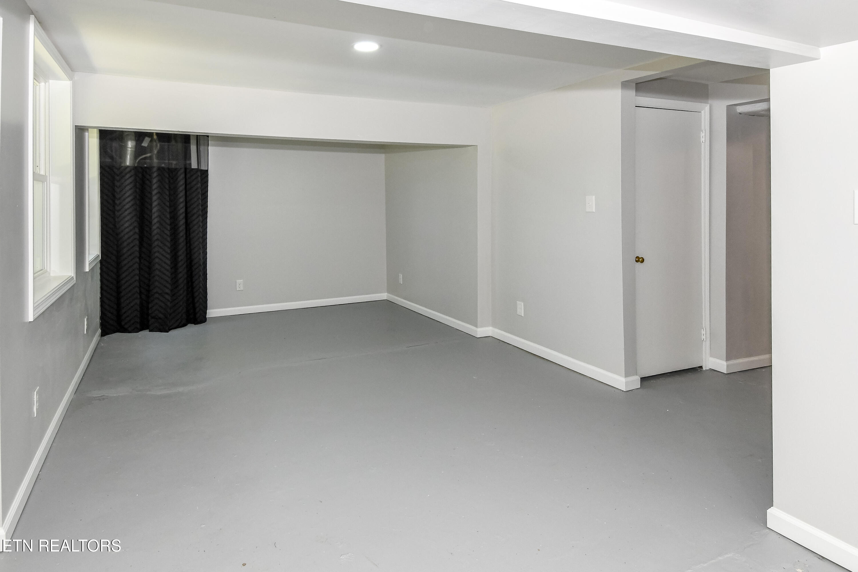 1209 Forest Avenue Maryville TN 37804