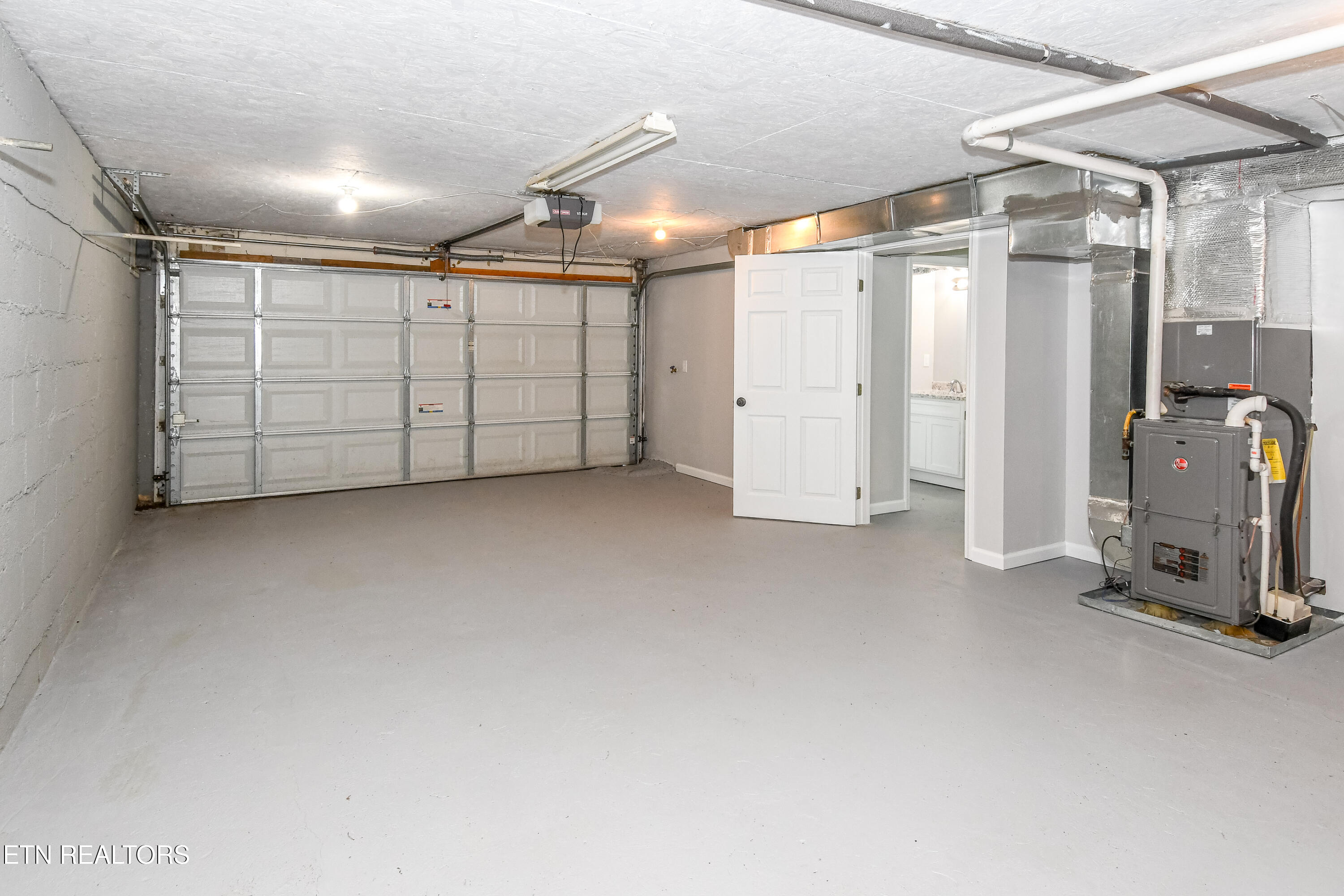 1209 Forest Avenue Maryville TN 37804