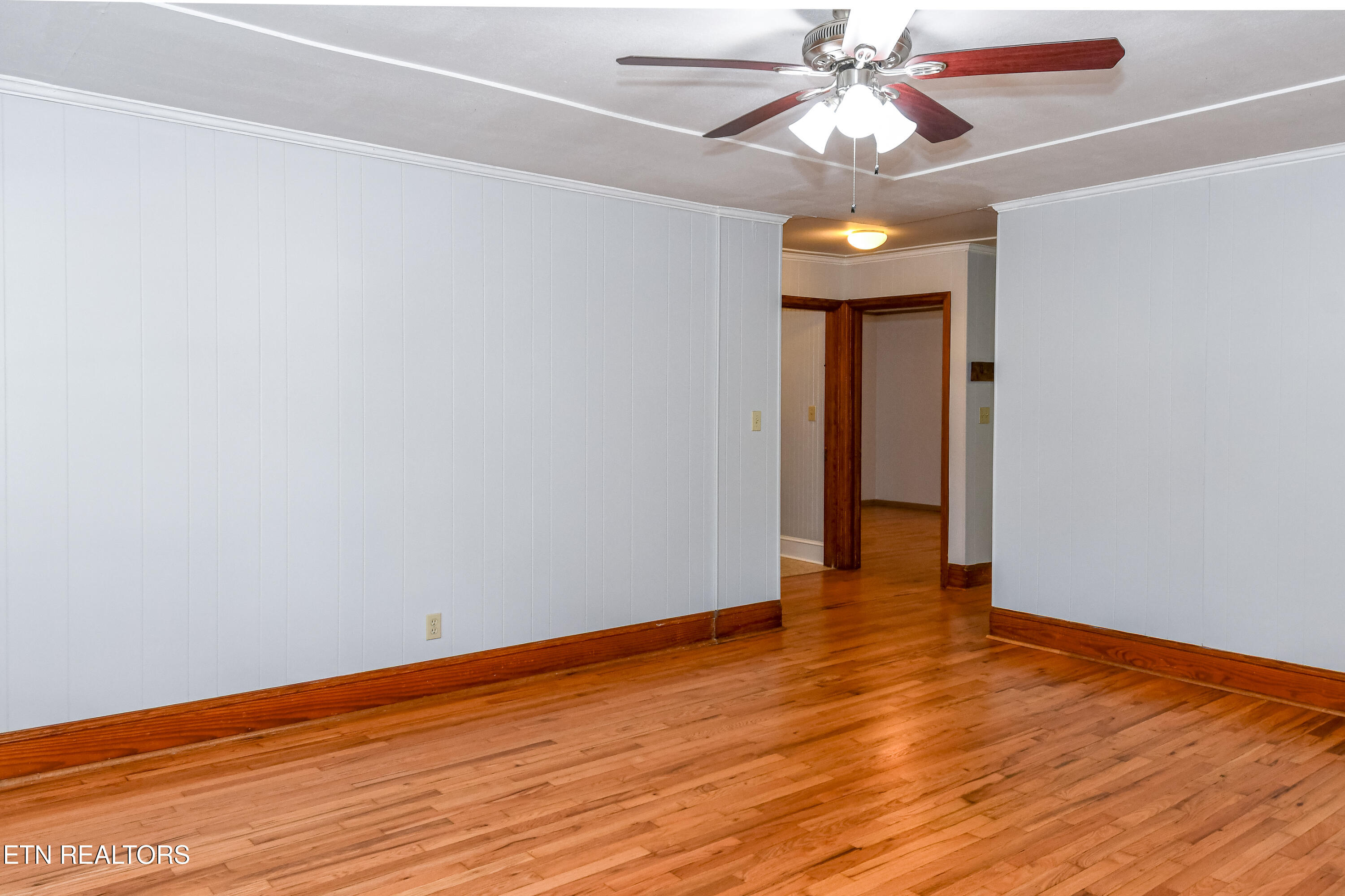 1209 Forest Avenue Maryville TN 37804
