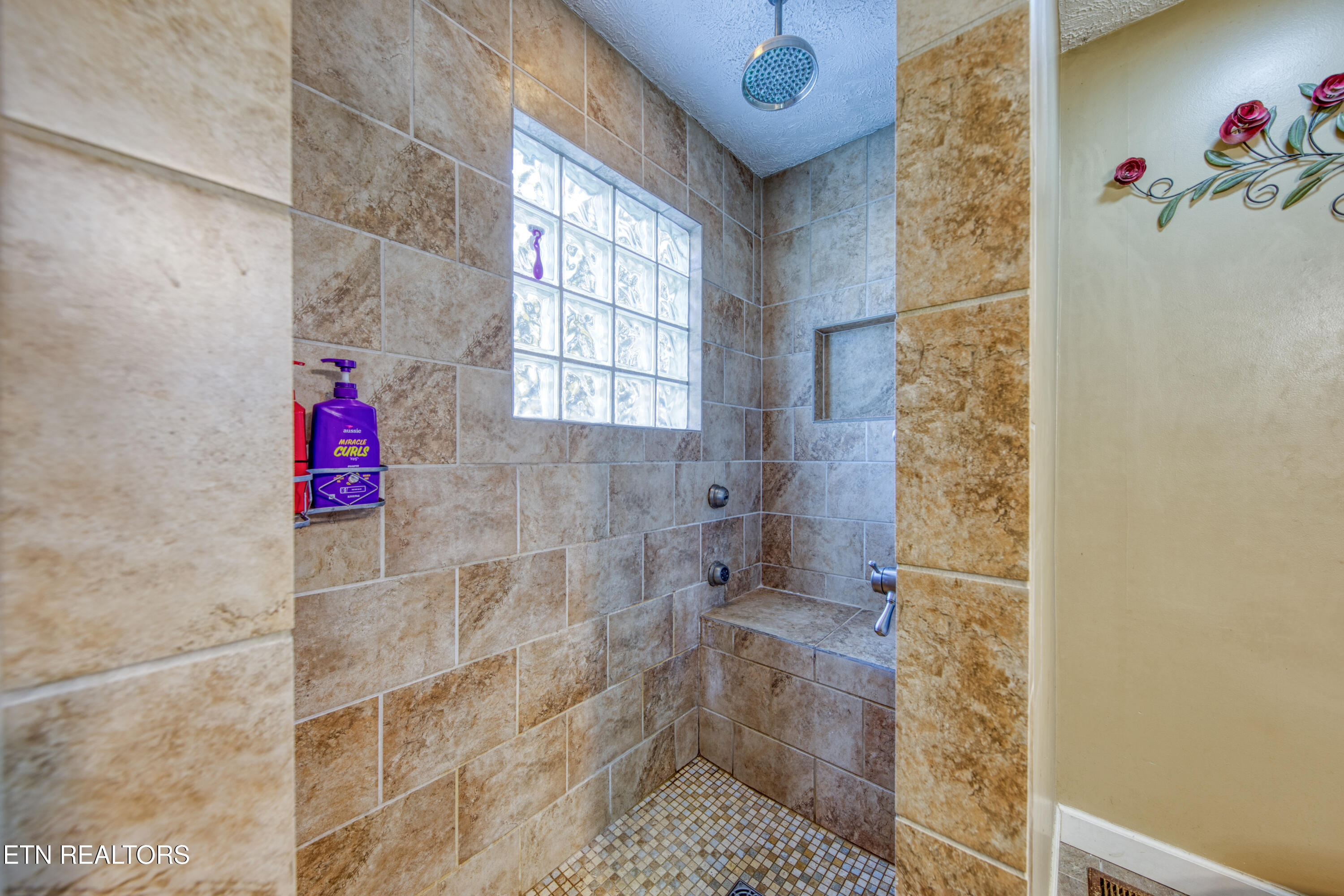 2215 Island Boulevard Sevierville TN 37876
