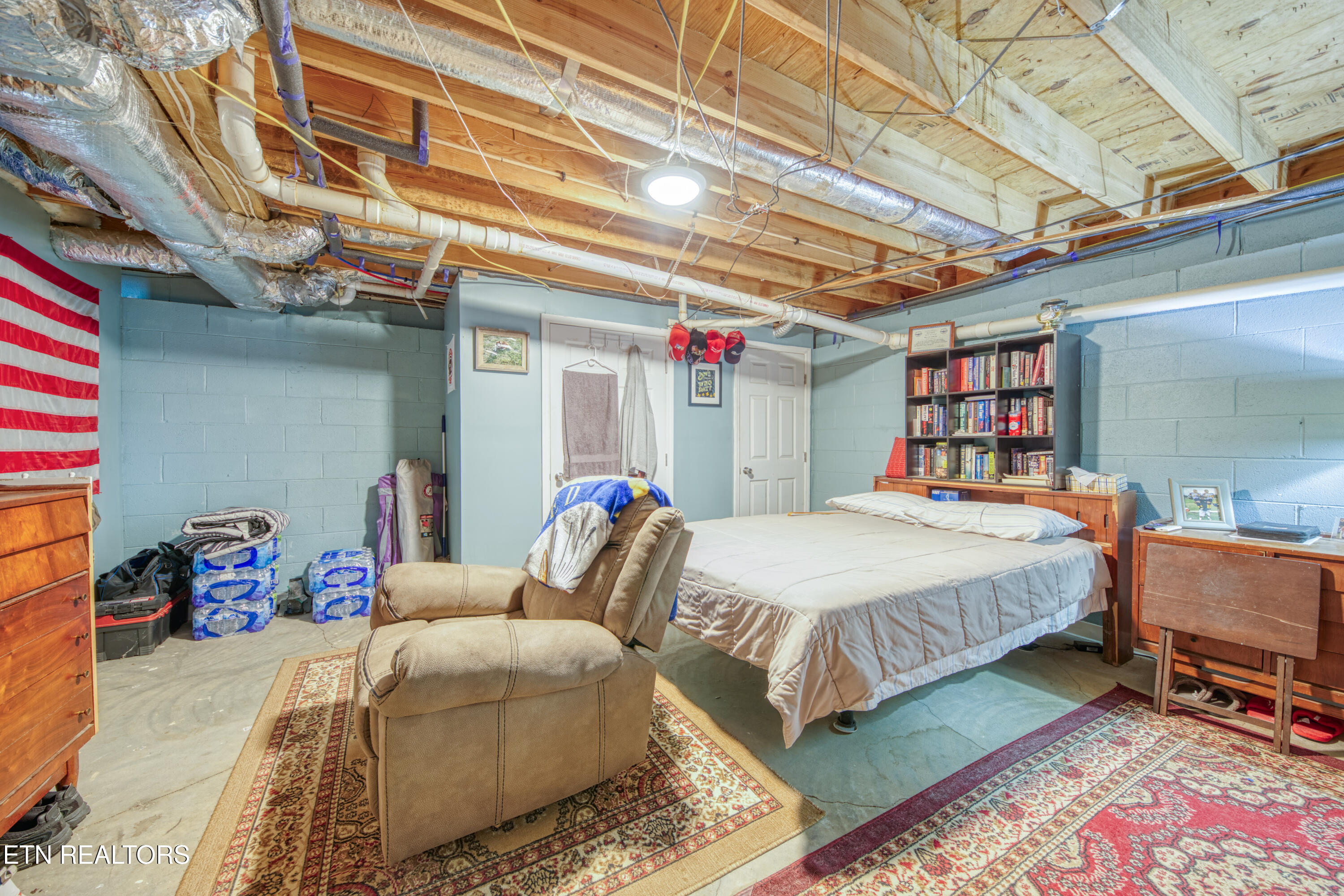 2215 Island Boulevard Sevierville TN 37876