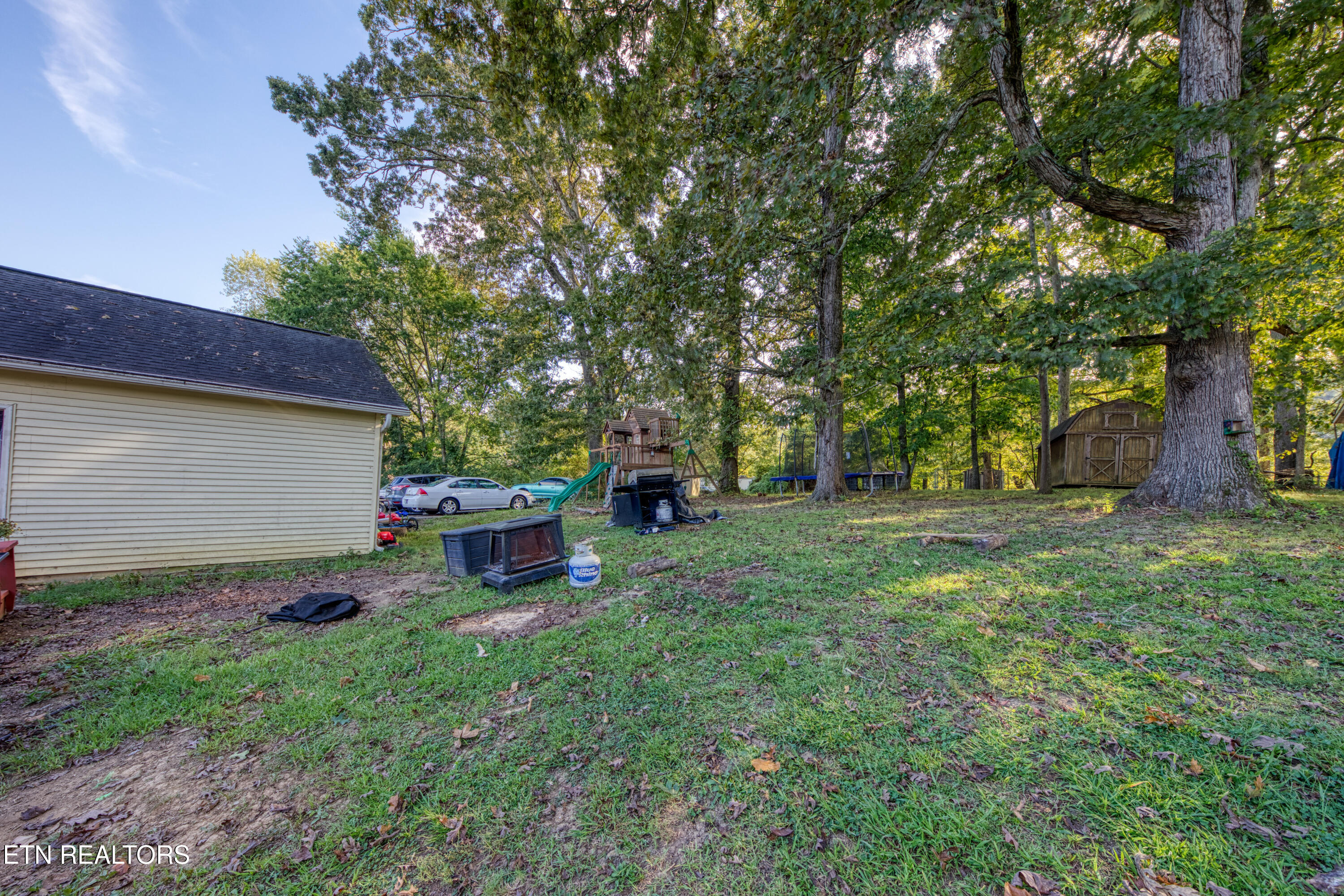 2215 Island Boulevard Sevierville TN 37876
