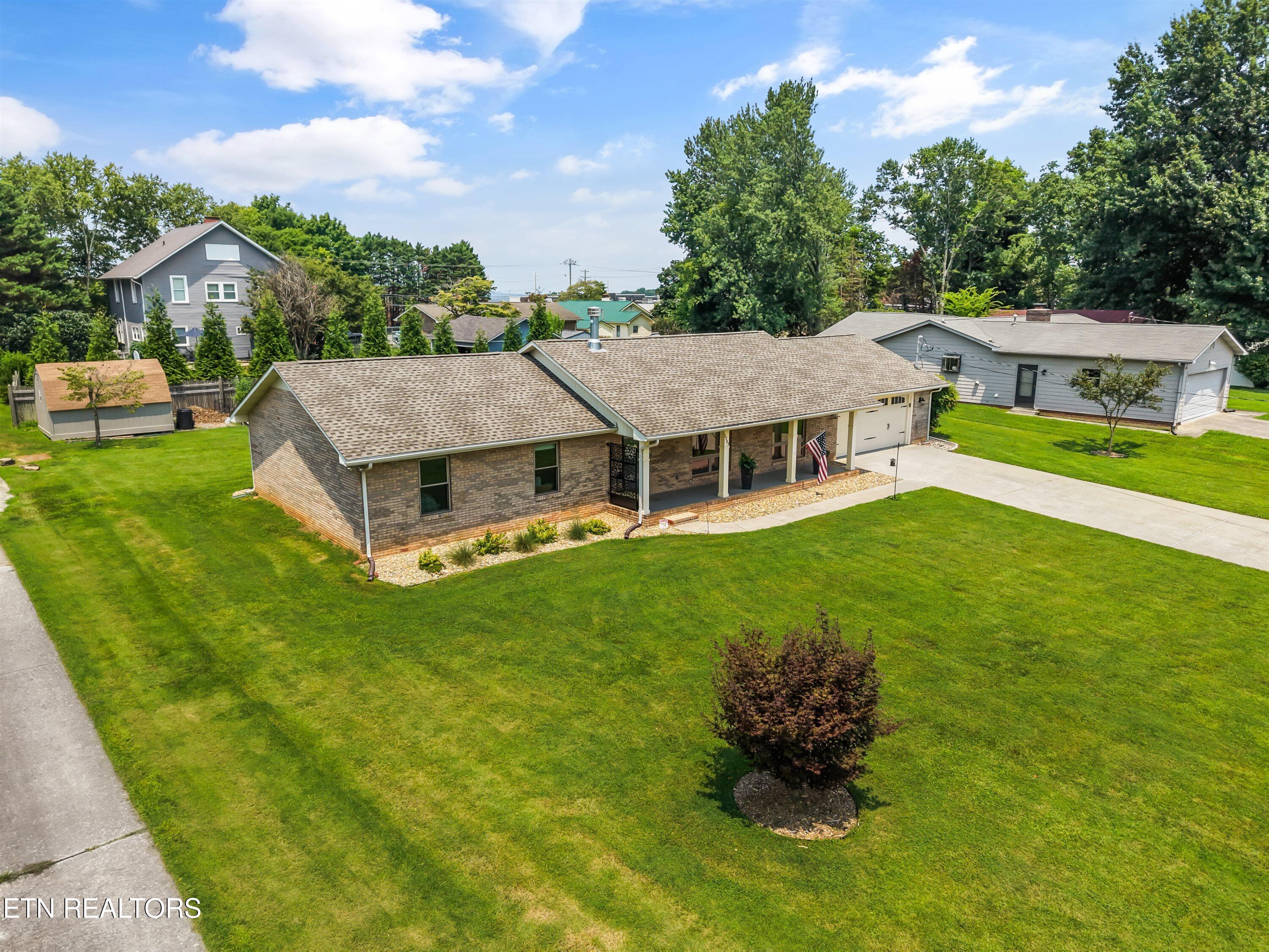 1707 Linda Lane Maryville TN 37803