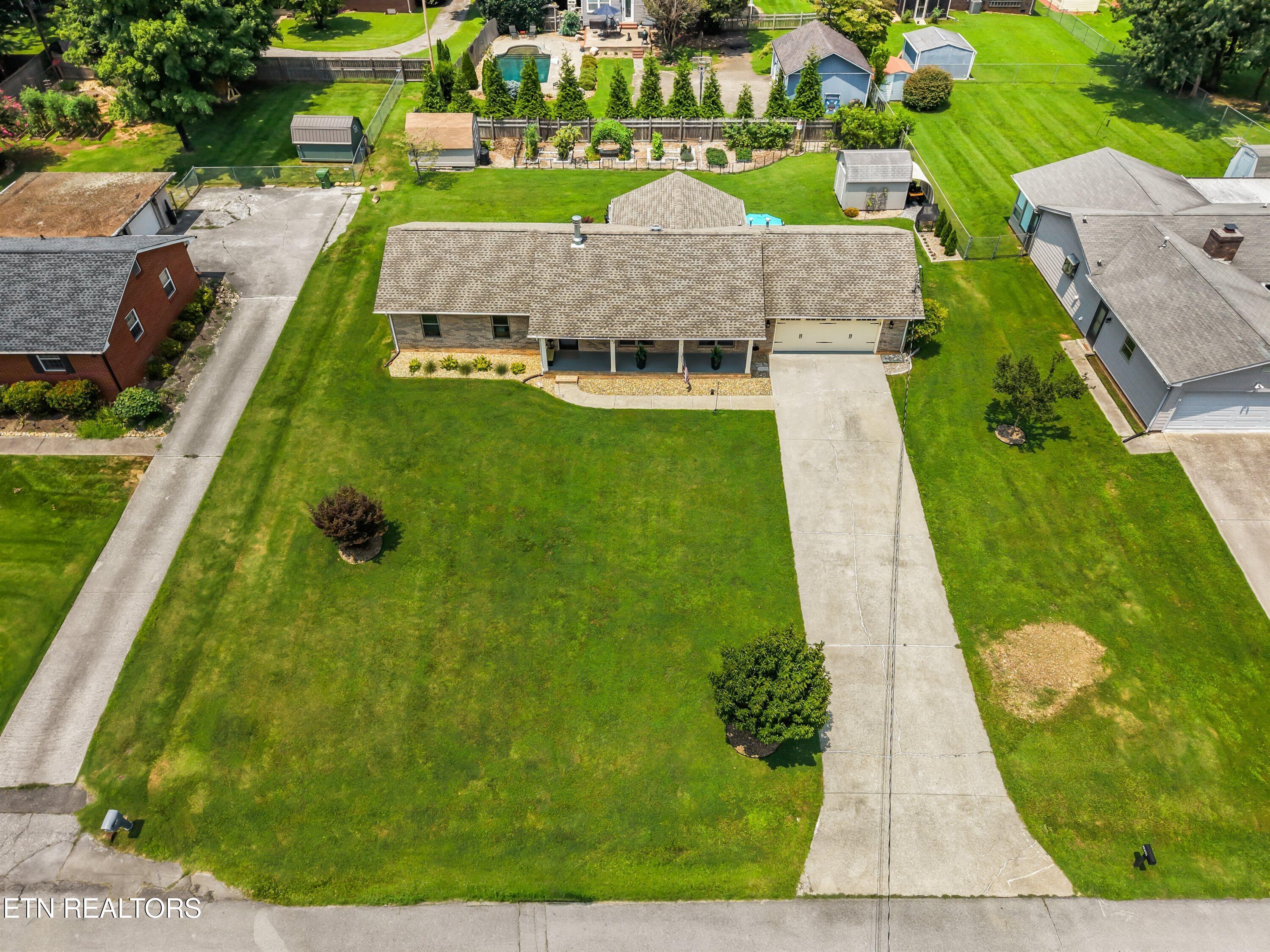 1707 Linda Lane Maryville TN 37803
