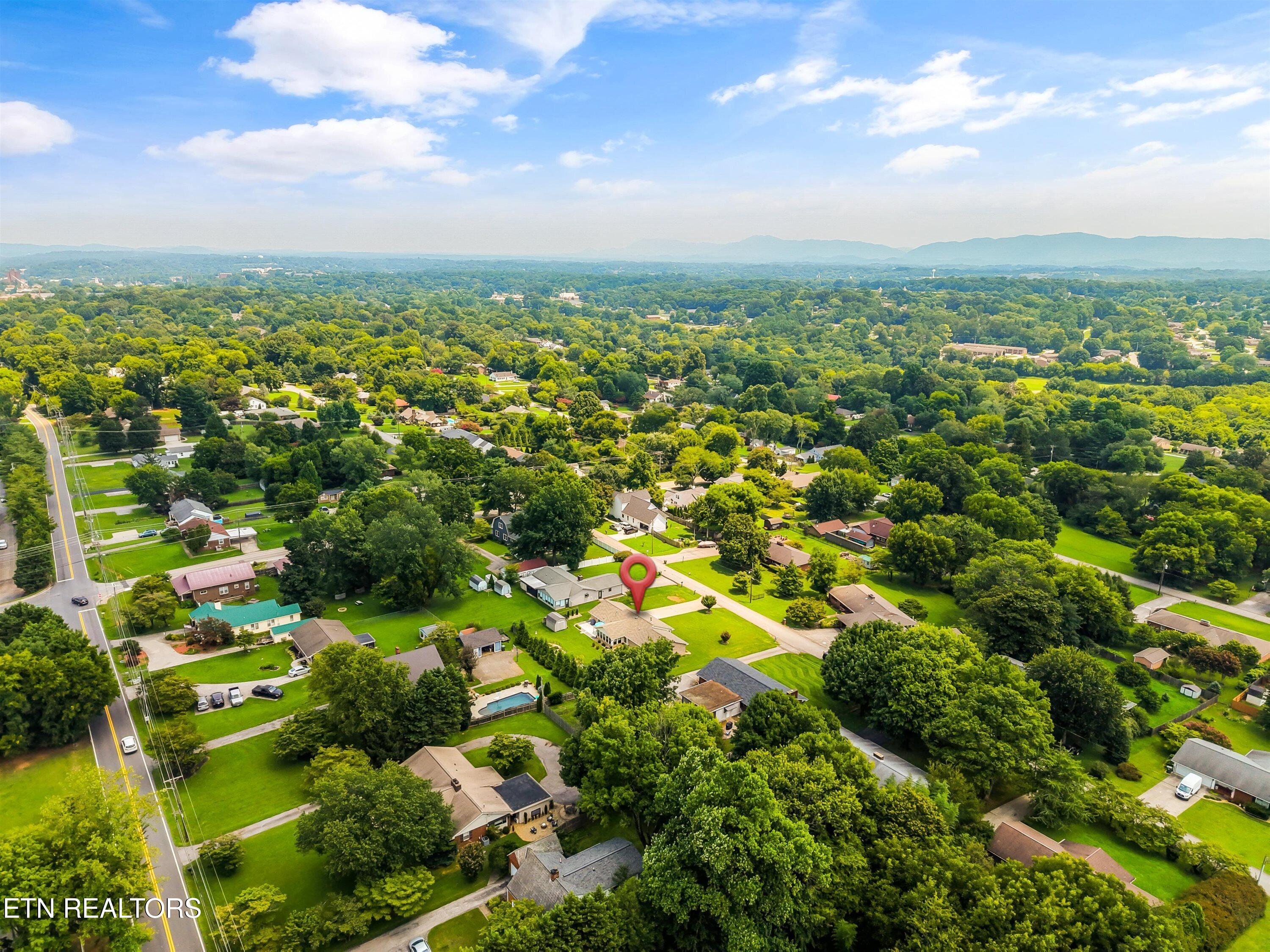 1707 Linda Lane Maryville TN 37803