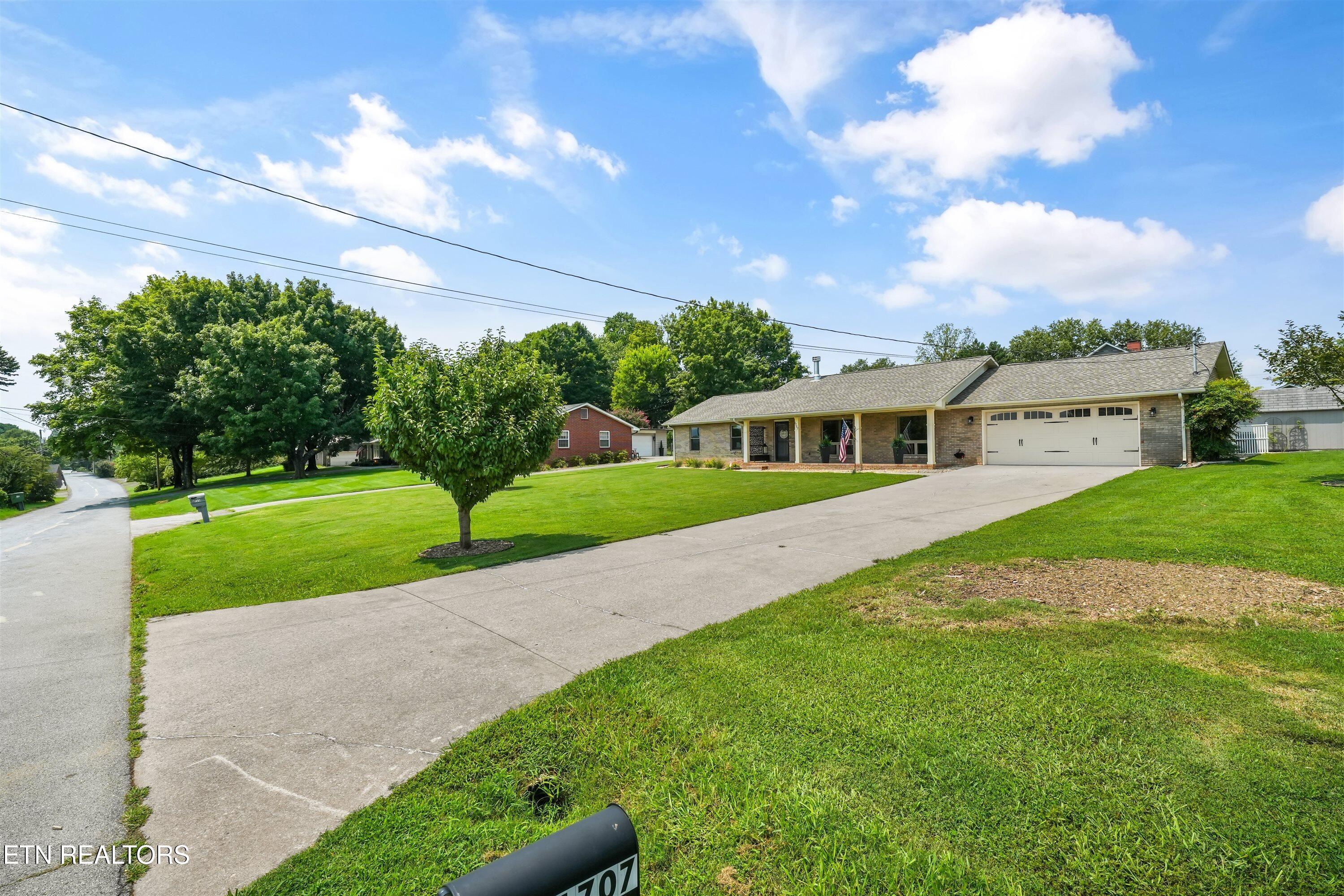1707 Linda Lane Maryville TN 37803