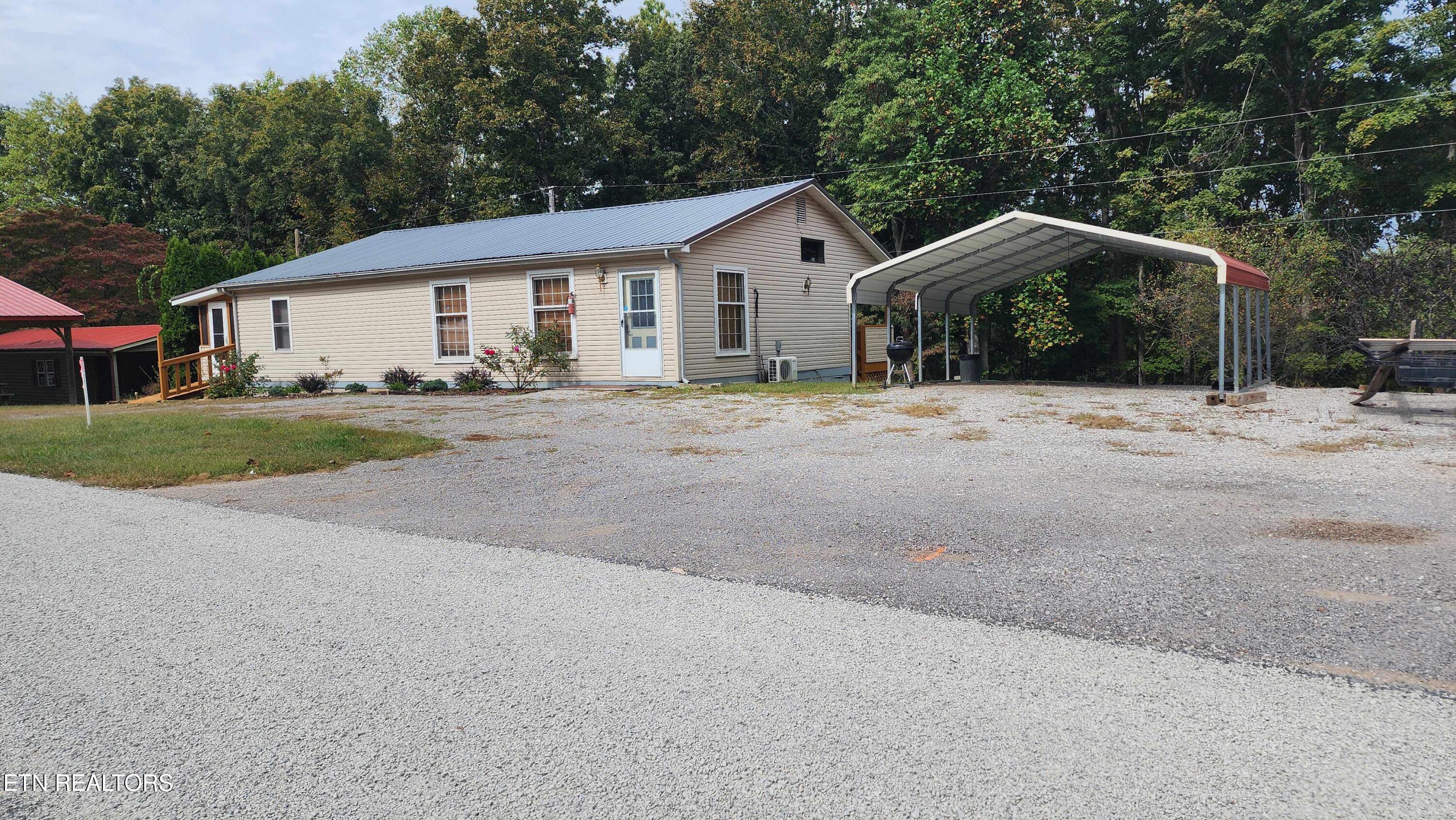 348 Bill Hunter Road Celina TN 38551