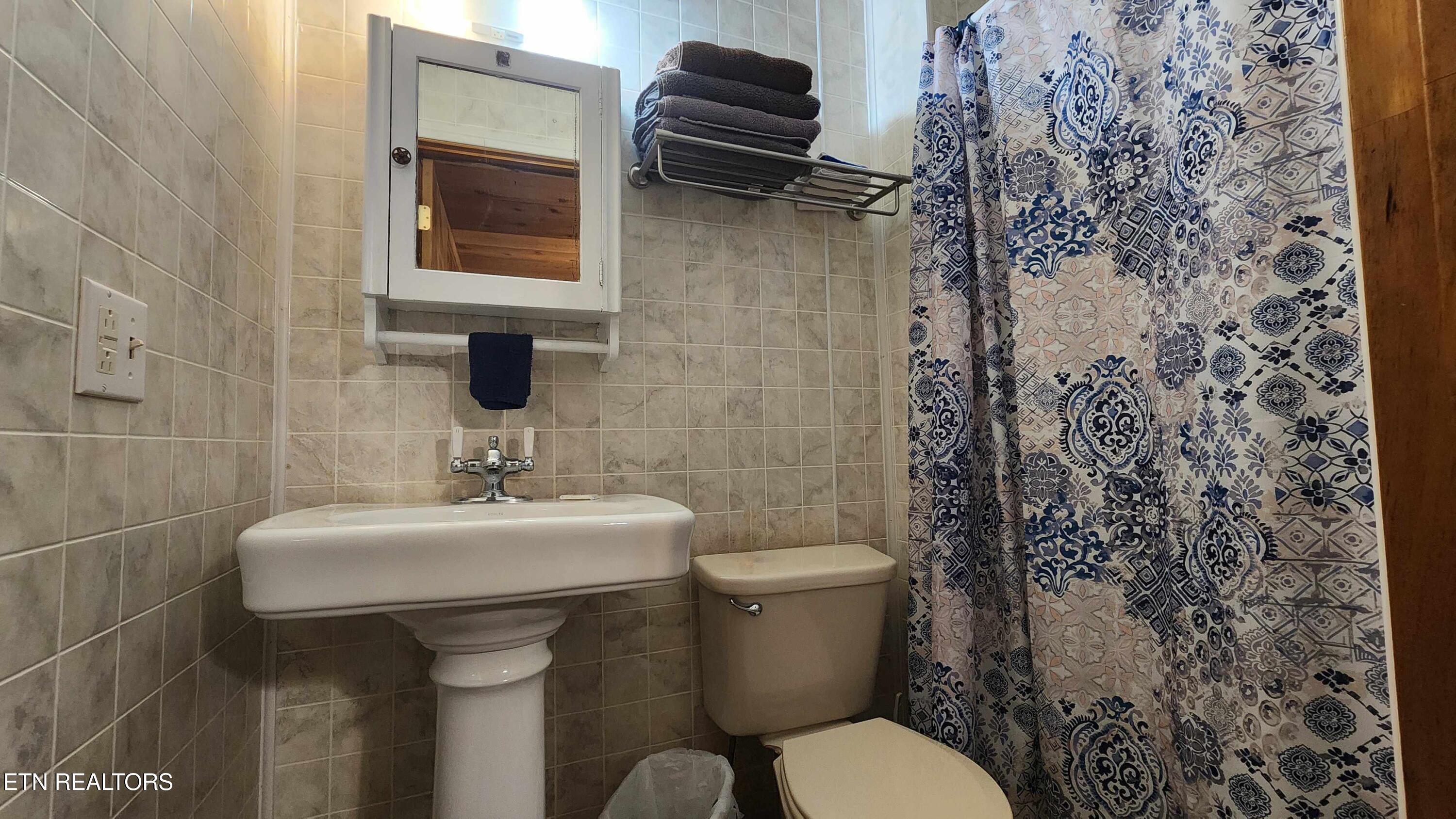 348 Bill Hunter Road Celina TN 38551