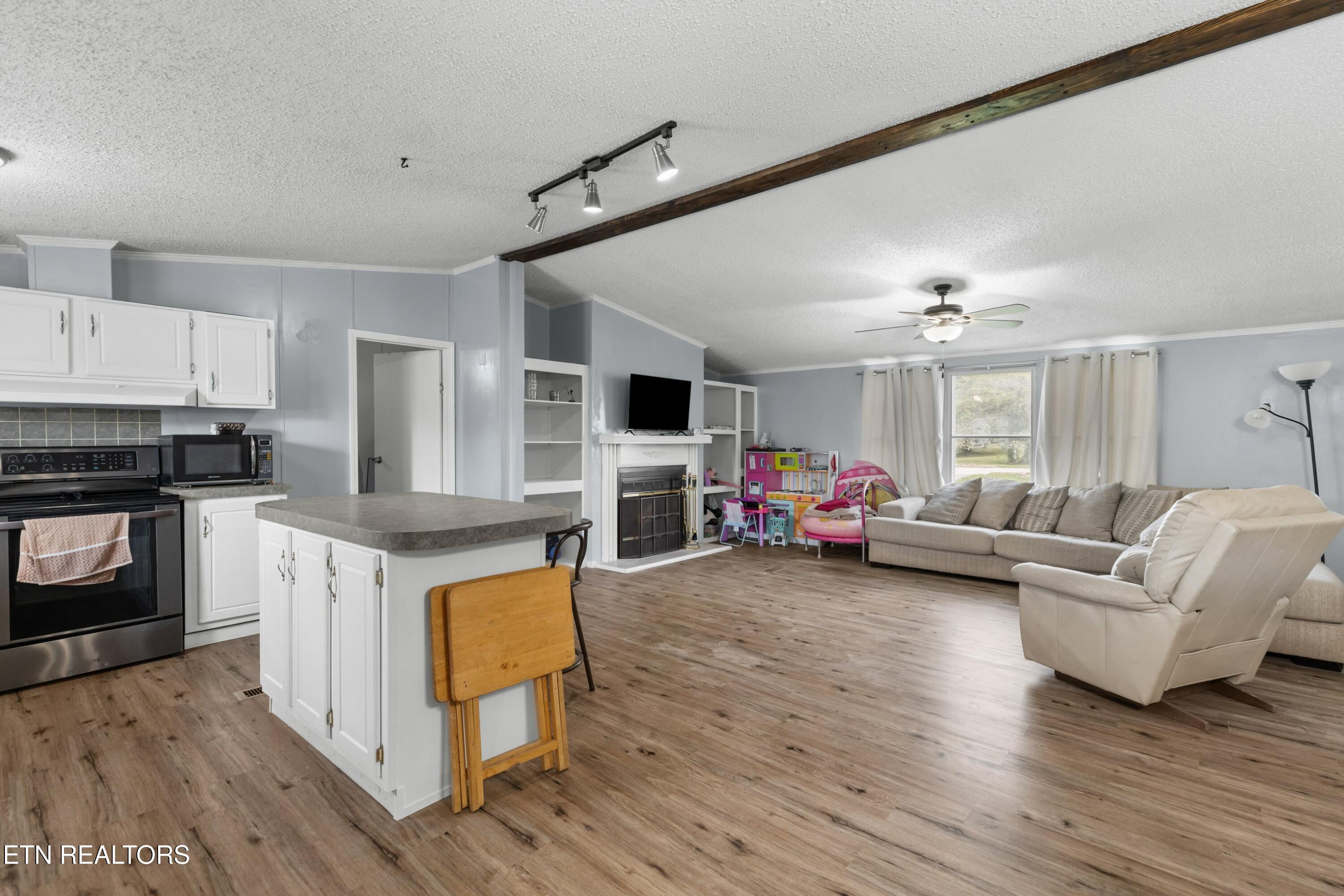 753 N Country Lane Kodak TN 37764