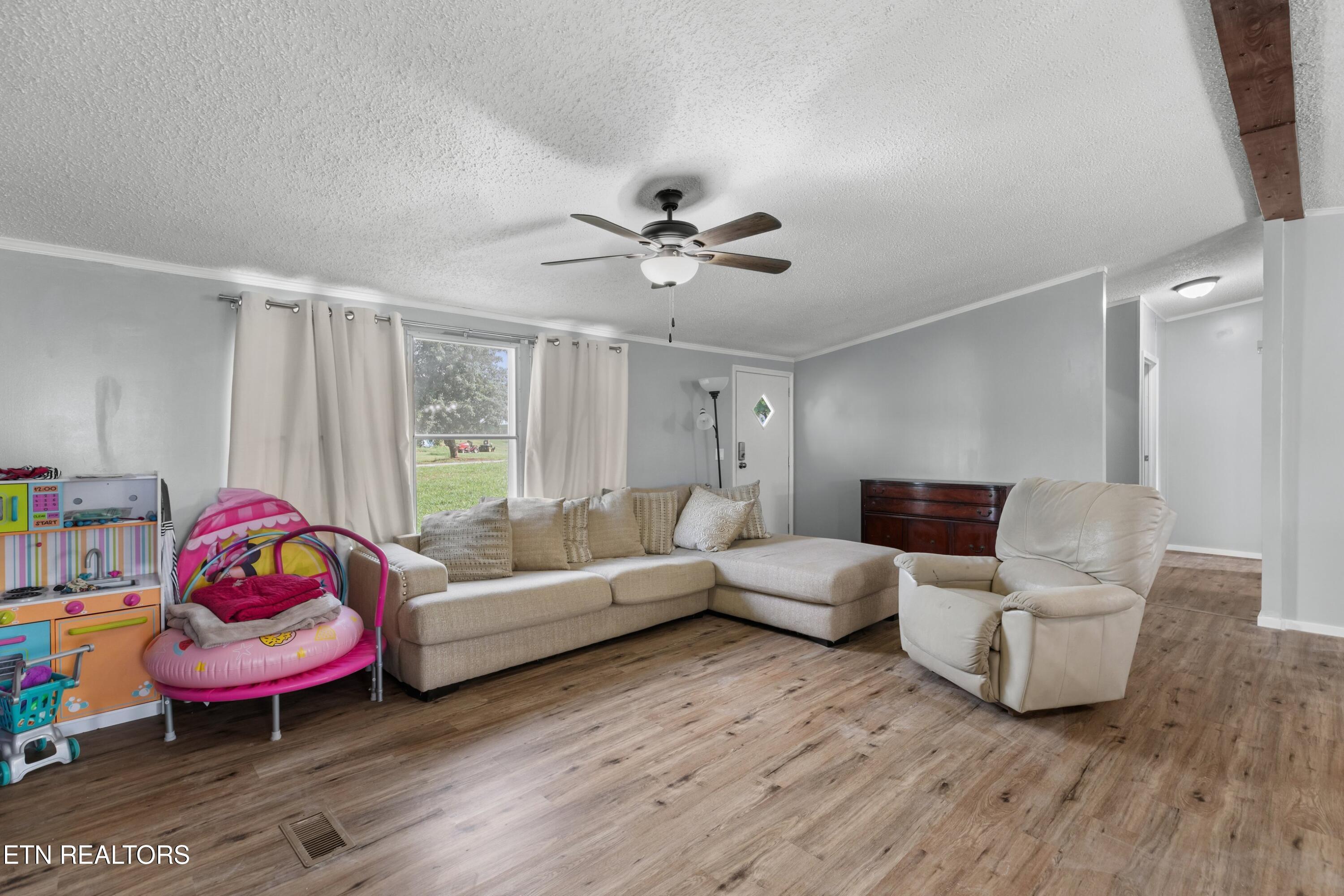 753 N Country Lane Kodak TN 37764