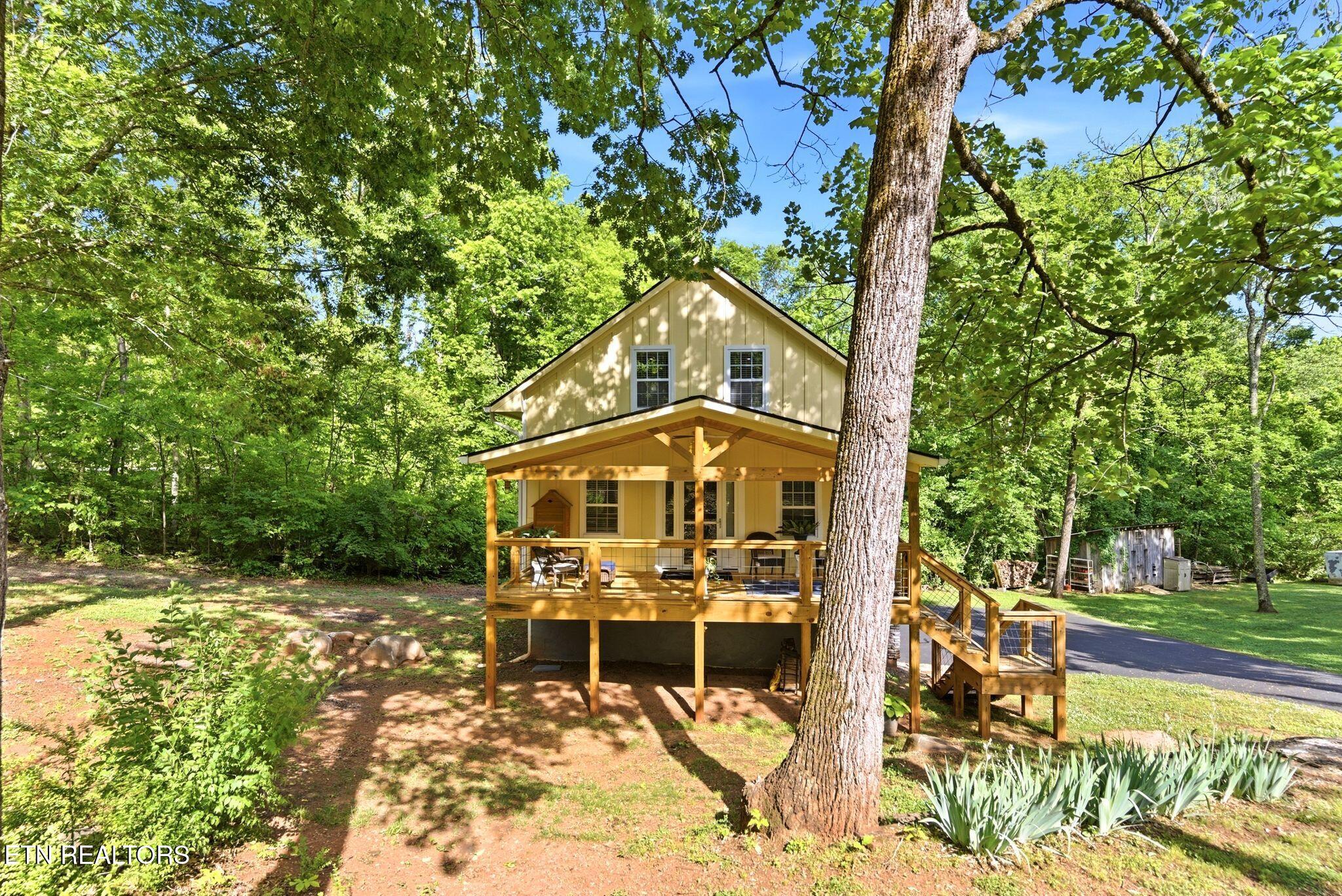 3905 Light Pink Road Louisville TN 37777