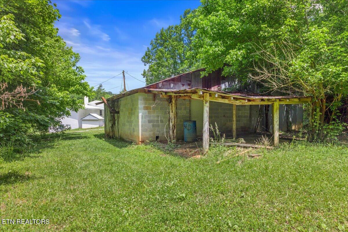 158 Stiles Road Madisonville TN 37354