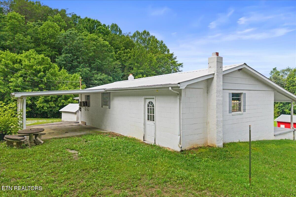 158 Stiles Road Madisonville TN 37354