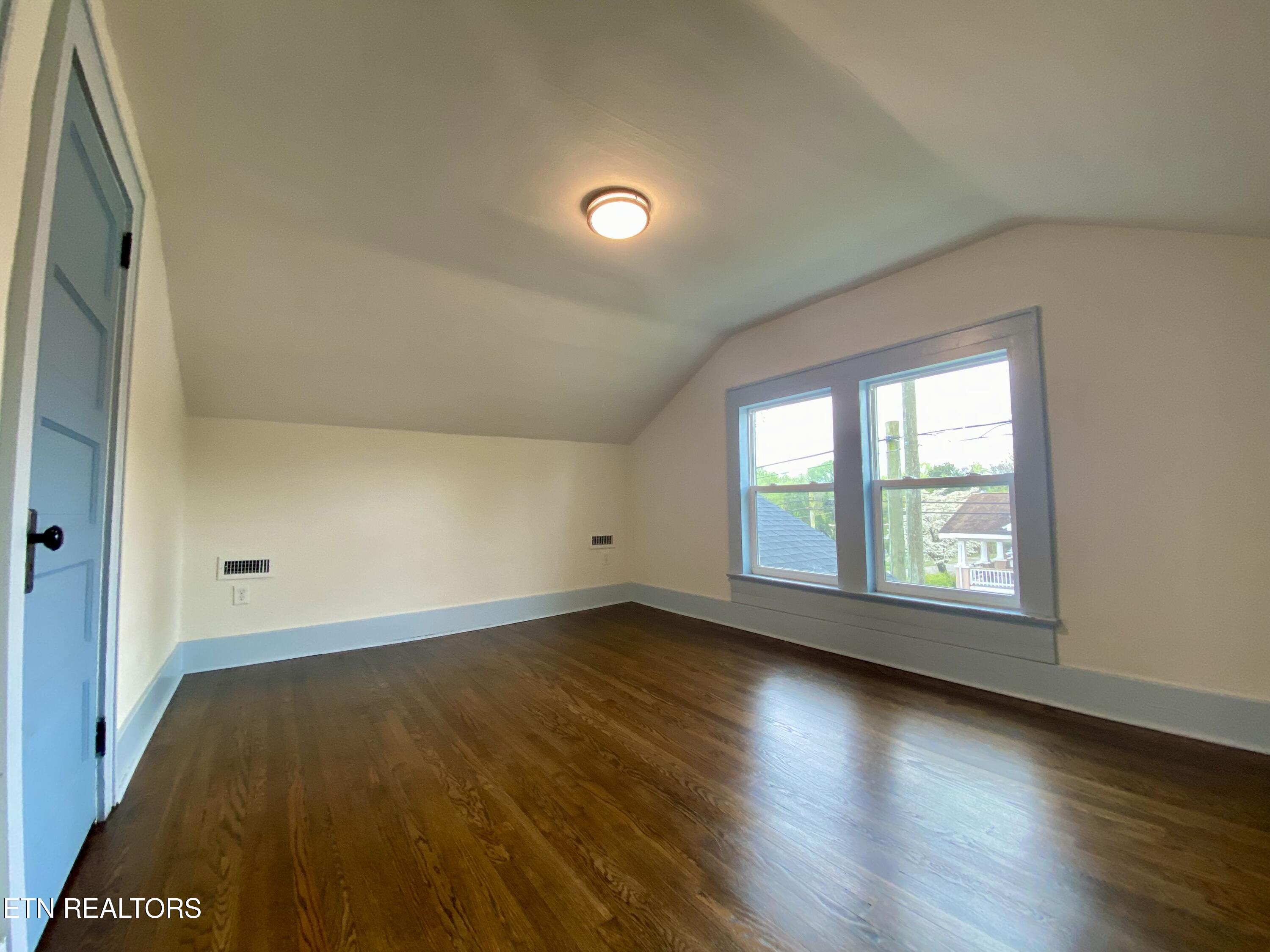 2701 Parkview Avenue Knoxville TN 37914