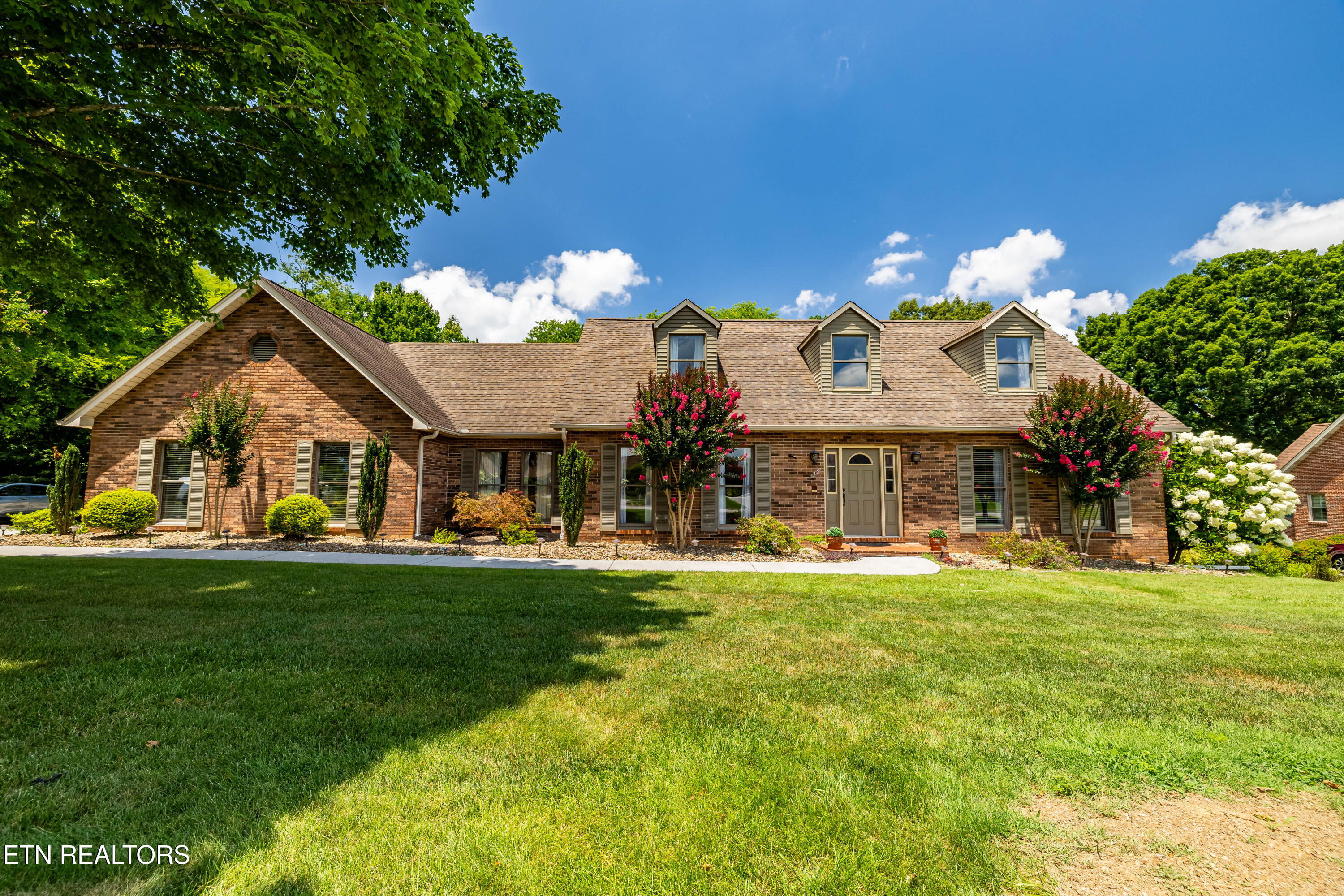 135 N Panoscenic Drive Maryville TN 37803