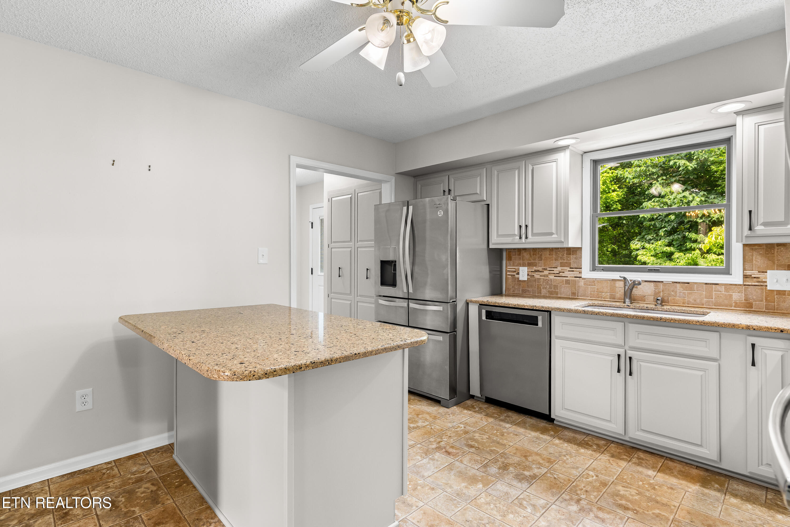 135 N Panoscenic Drive Maryville TN 37803