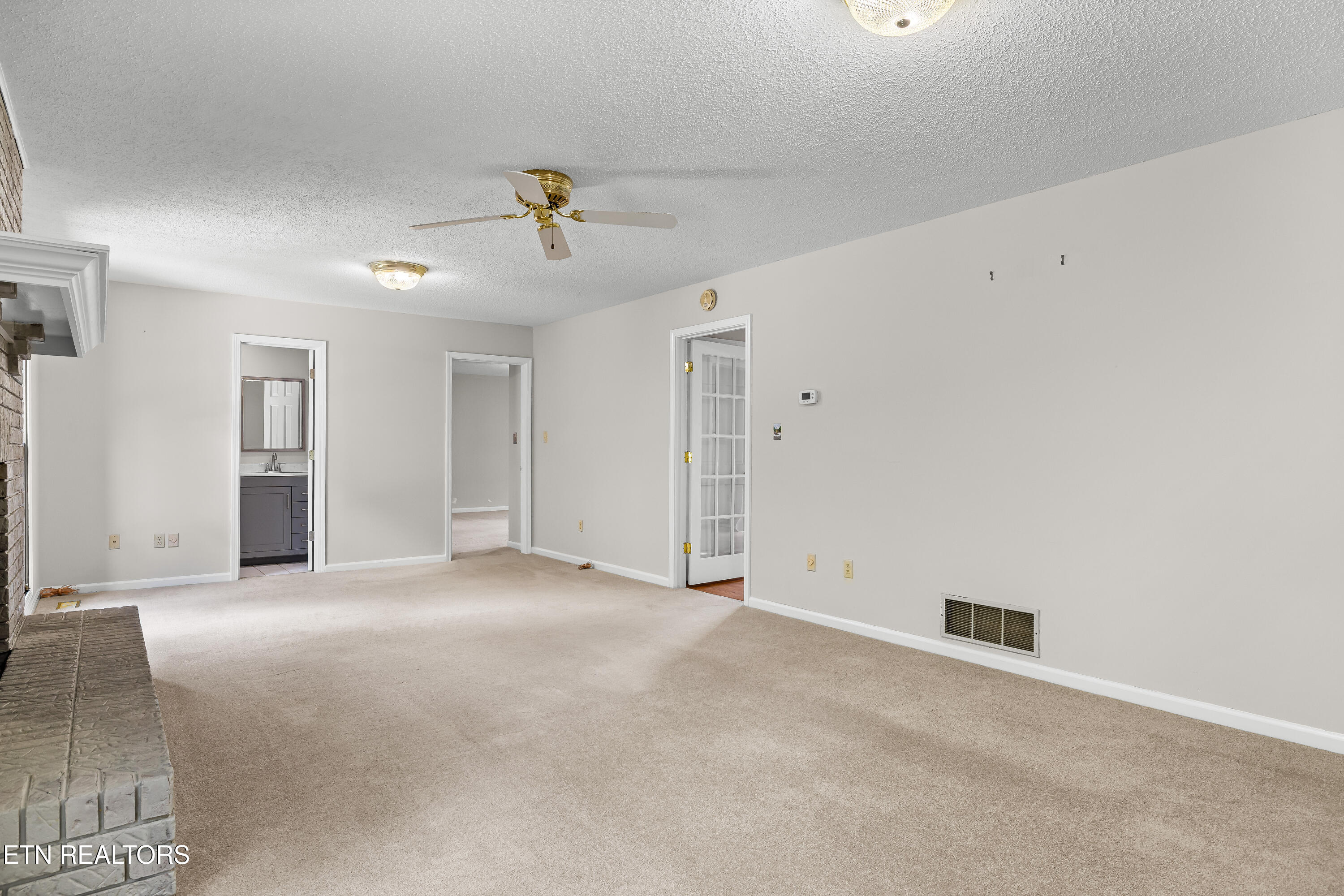 135 N Panoscenic Drive Maryville TN 37803