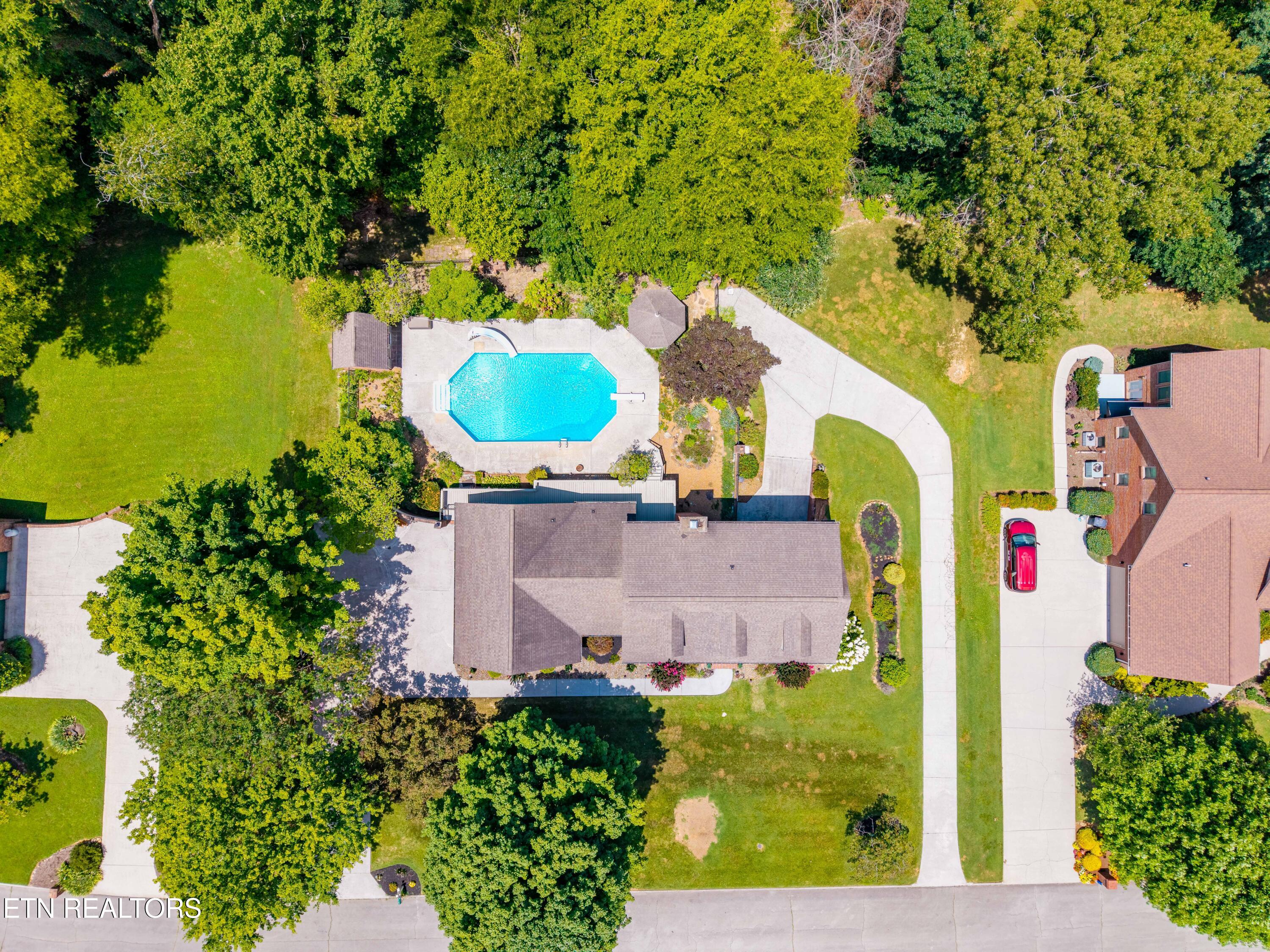 135 N Panoscenic Drive Maryville TN 37803