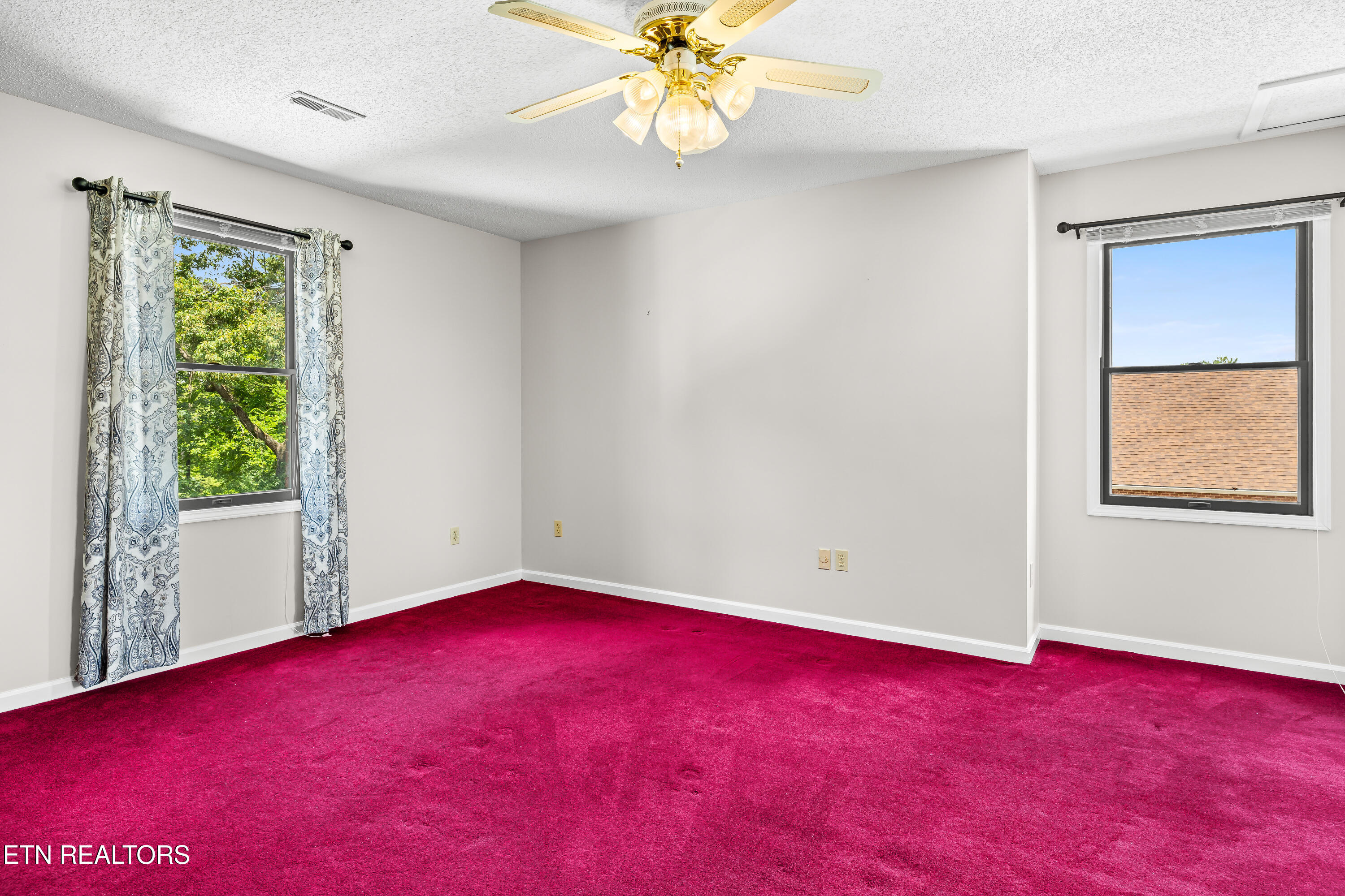 135 N Panoscenic Drive Maryville TN 37803