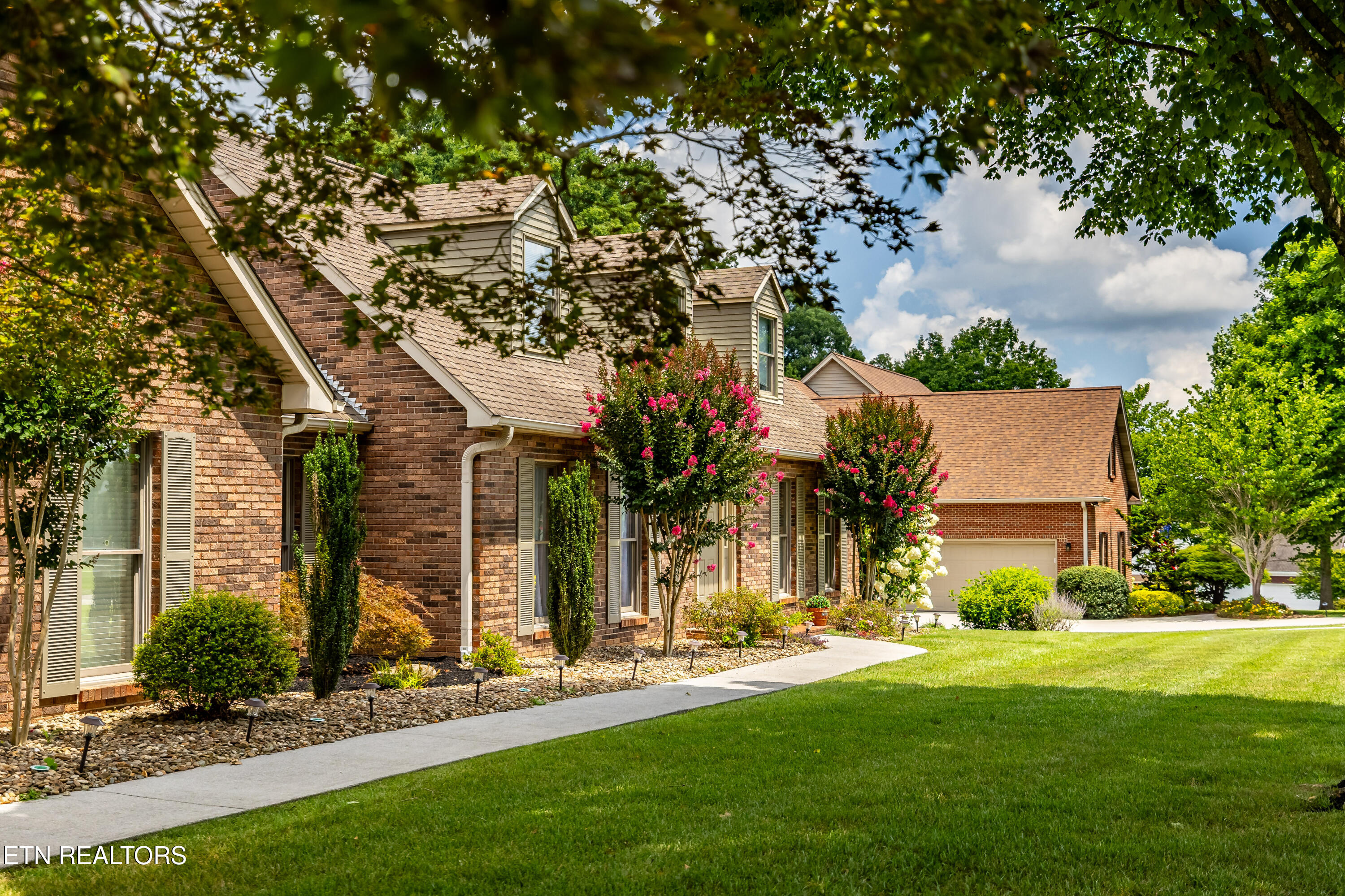 135 N Panoscenic Drive Maryville TN 37803