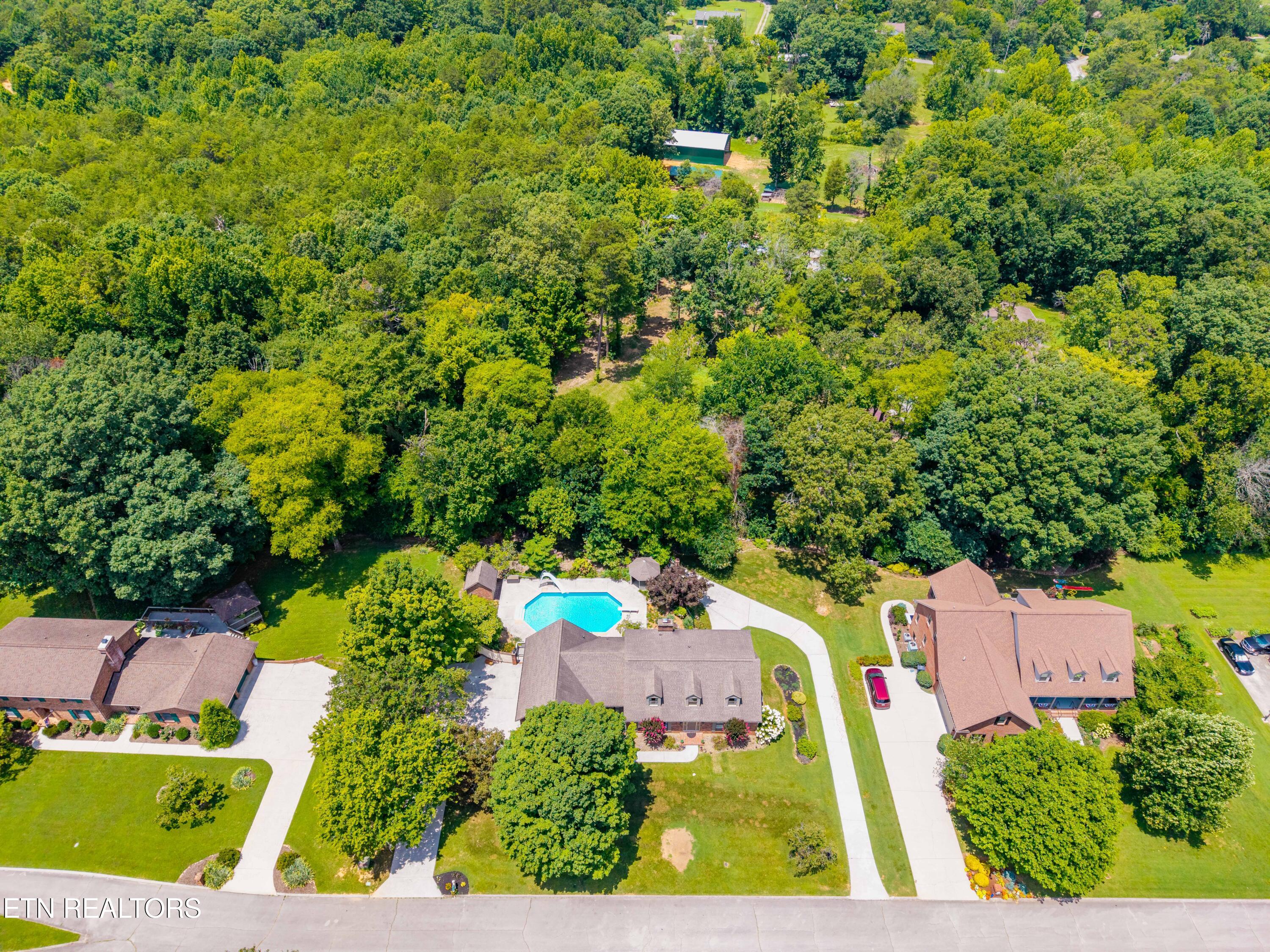 135 N Panoscenic Drive Maryville TN 37803
