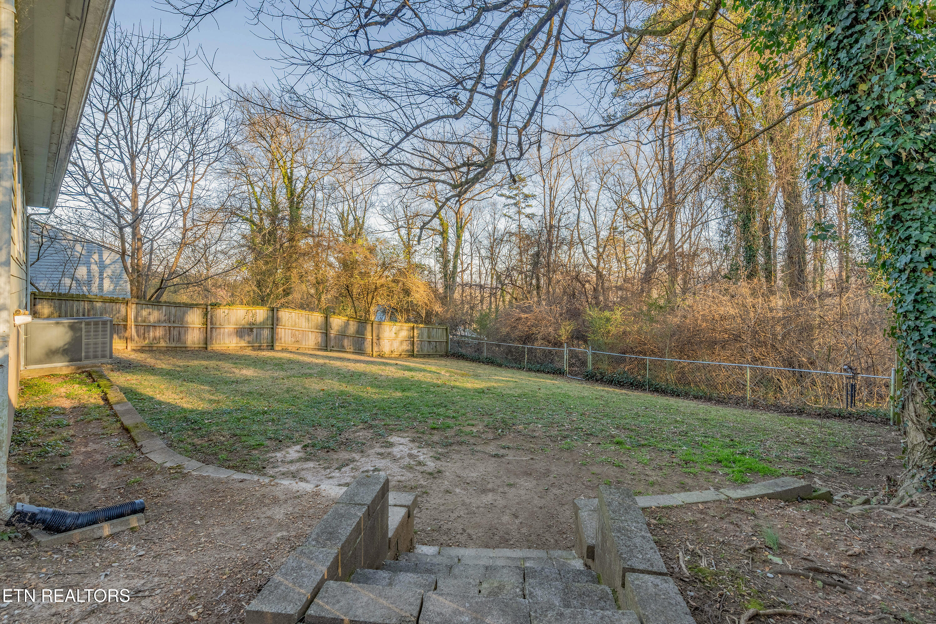 121 Amherst Lane Oak Ridge TN 37830