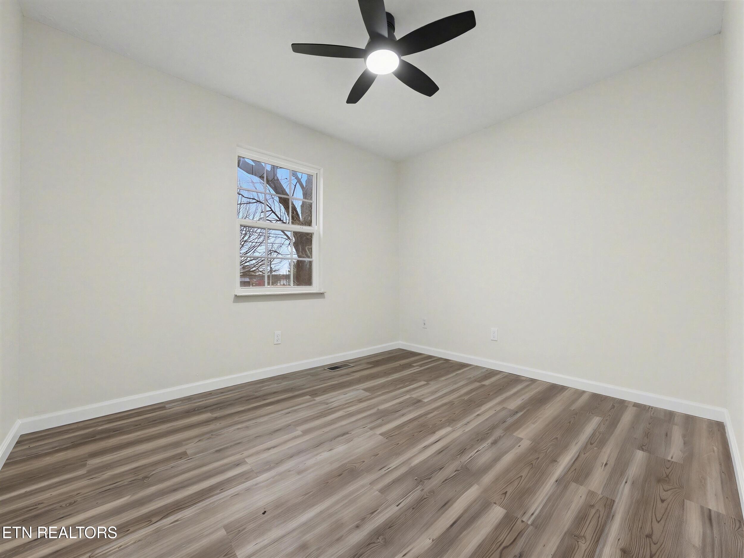 5503 Scenicwood Road Knoxville TN 37912