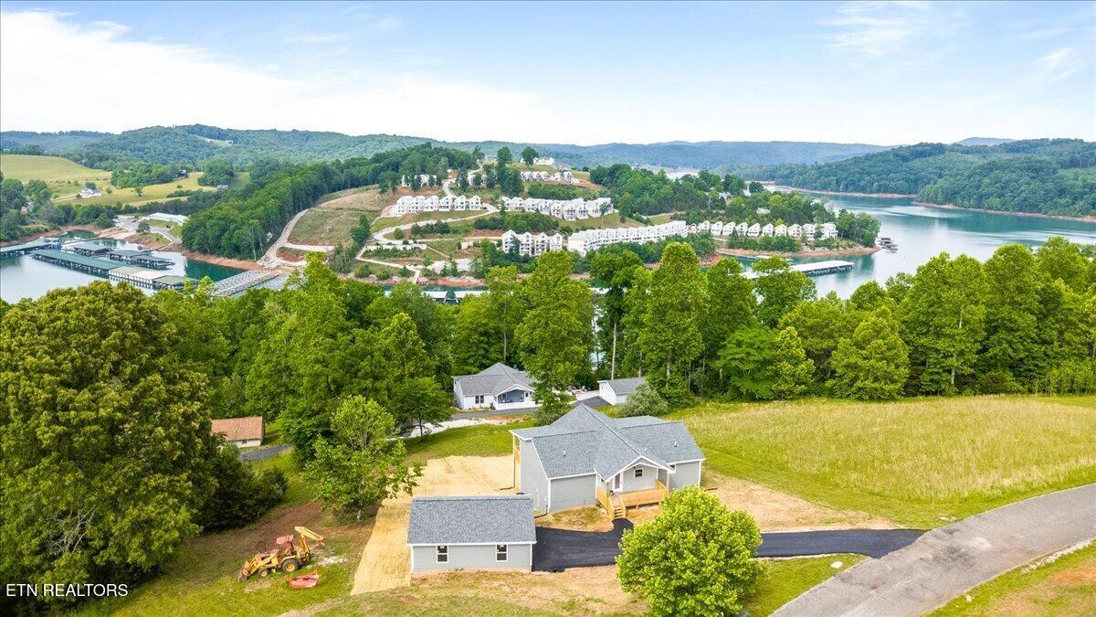 258 Sam Maria Way Lafollette TN 37766