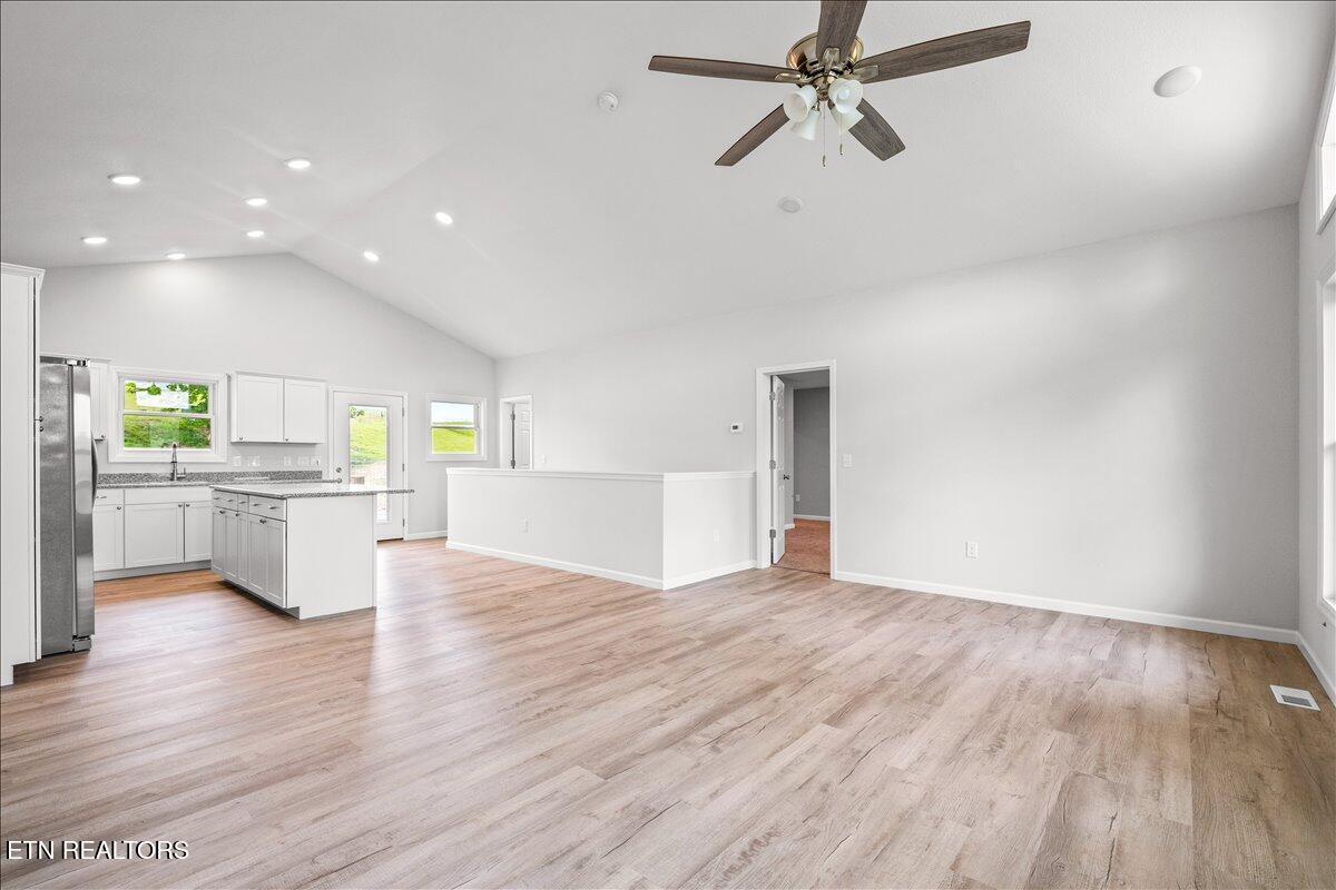 258 Sam Maria Way Lafollette TN 37766