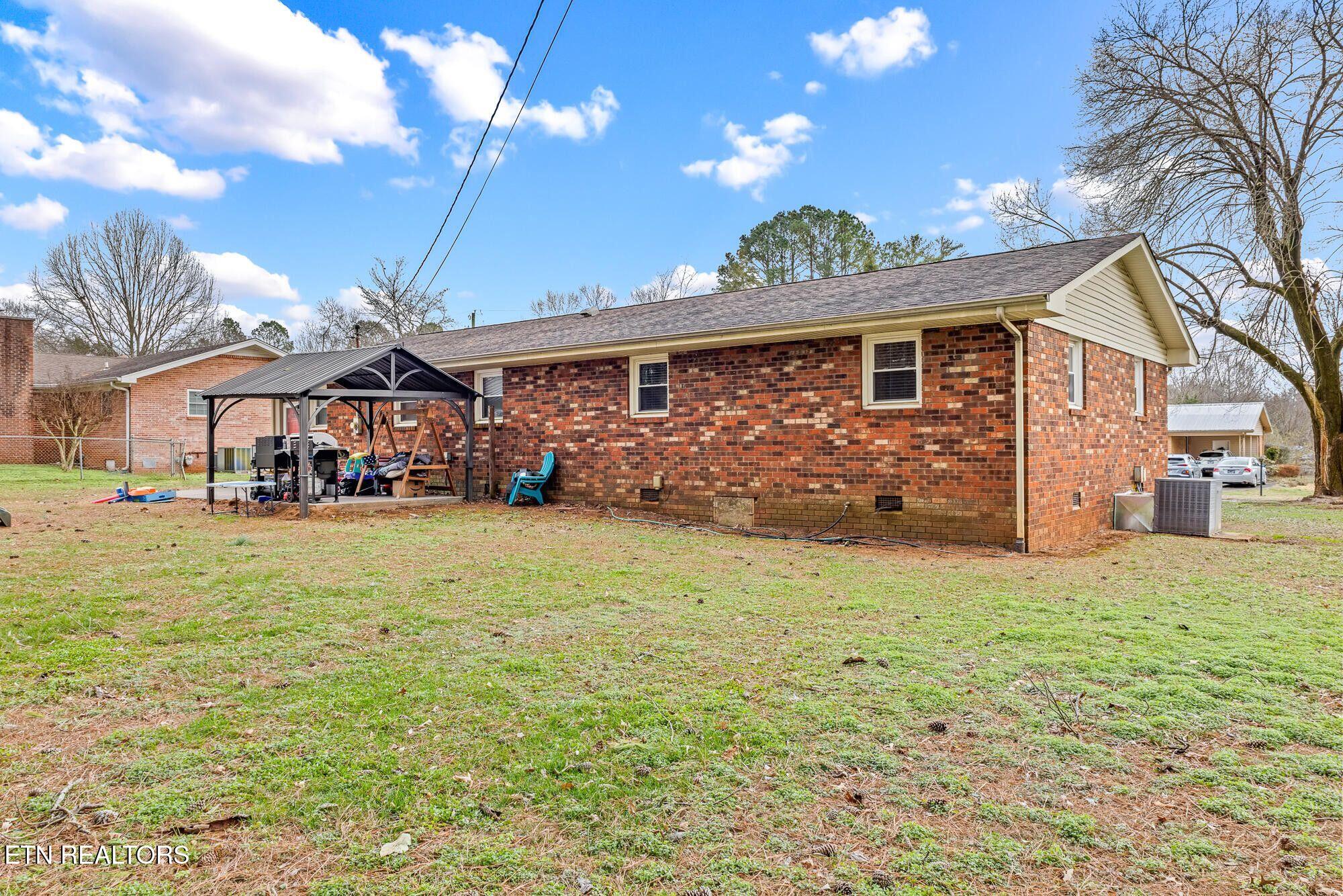 1222 Miami Street Athens TN 37303